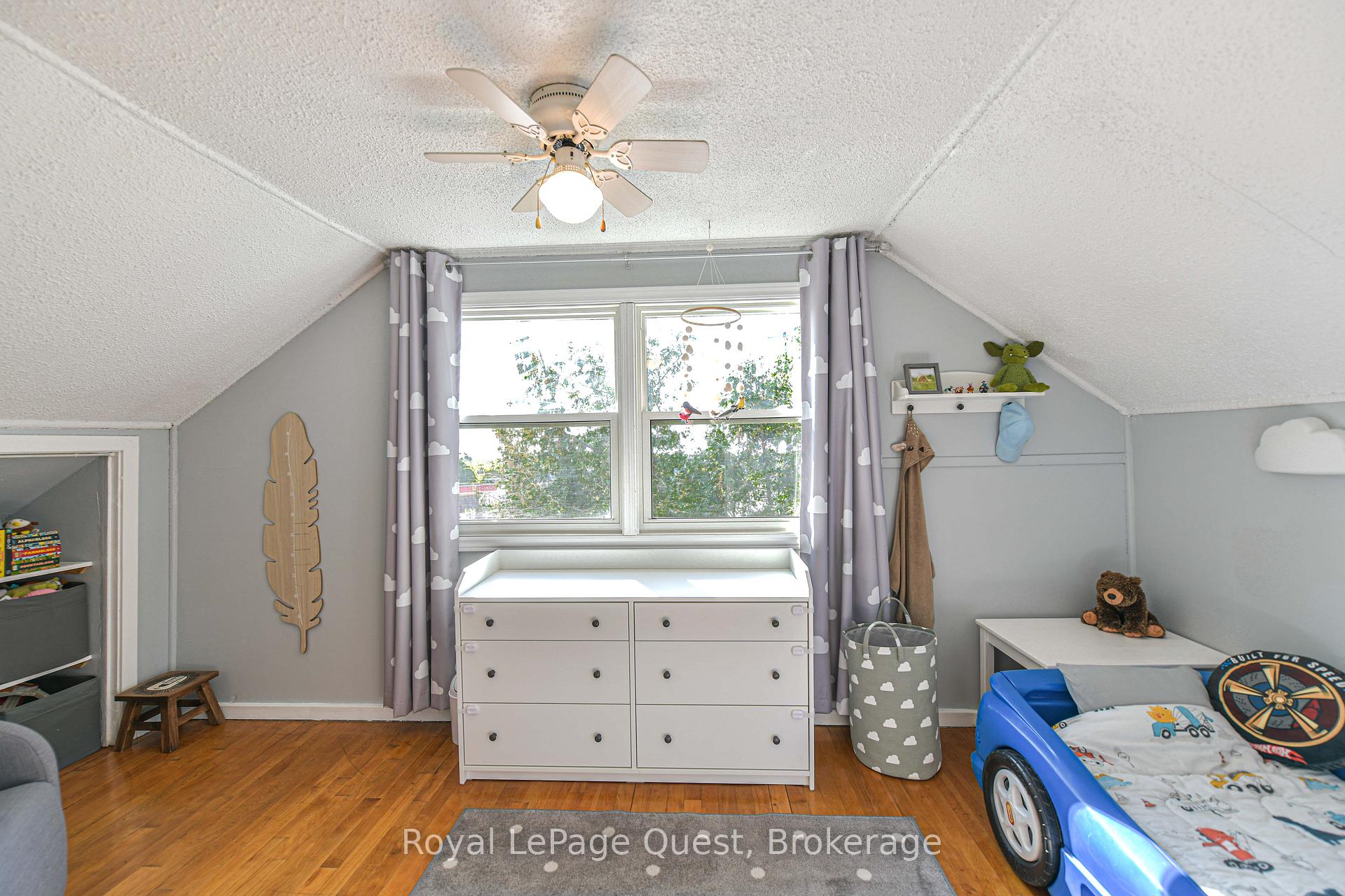 Photo 33 of 167 Memorial Avenue, Orillia — HOMEH