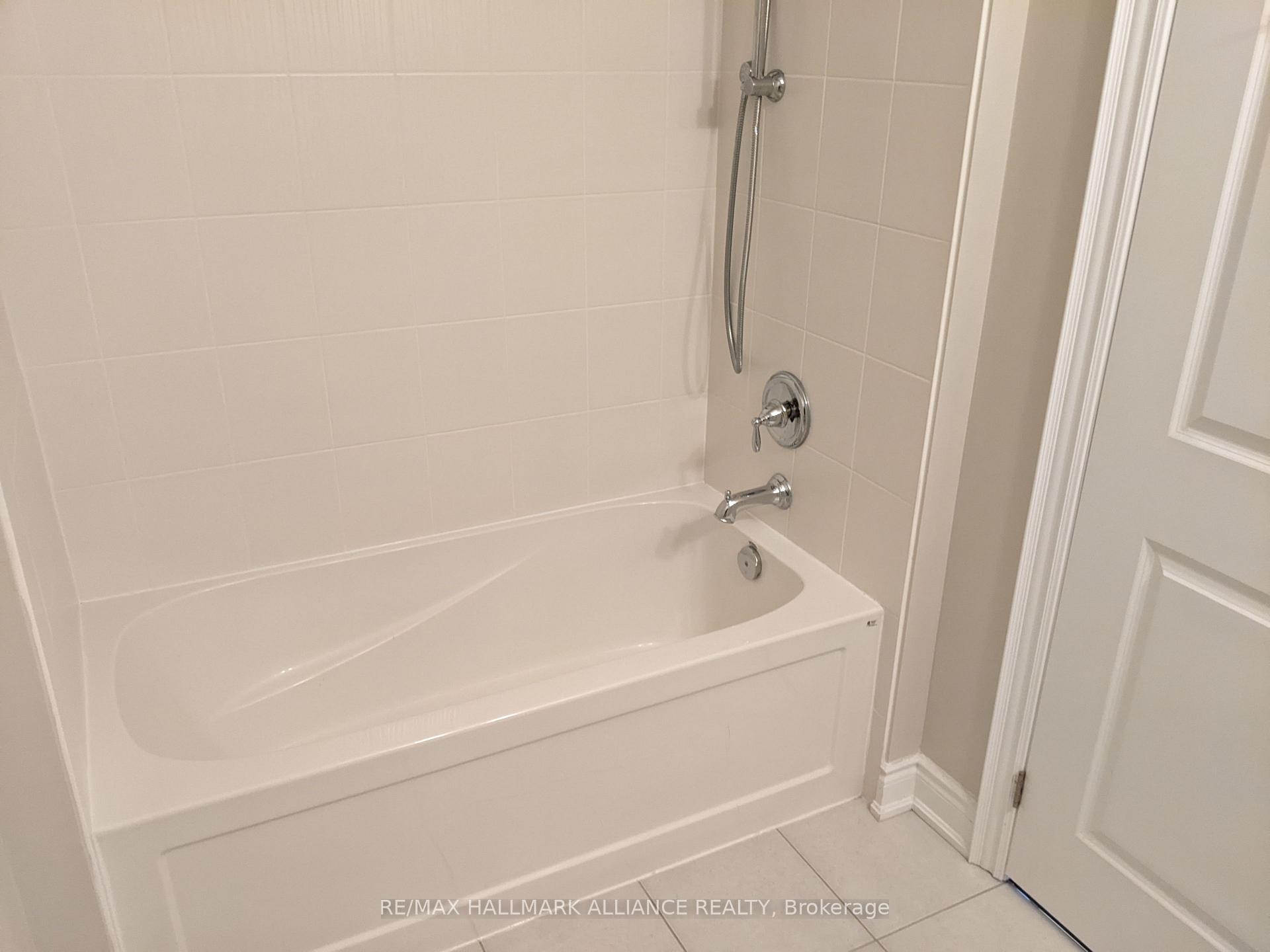 Photo 19 of Unit 27, 2184 Trafalgar Road, Oakville, River Oaks — HOMEH