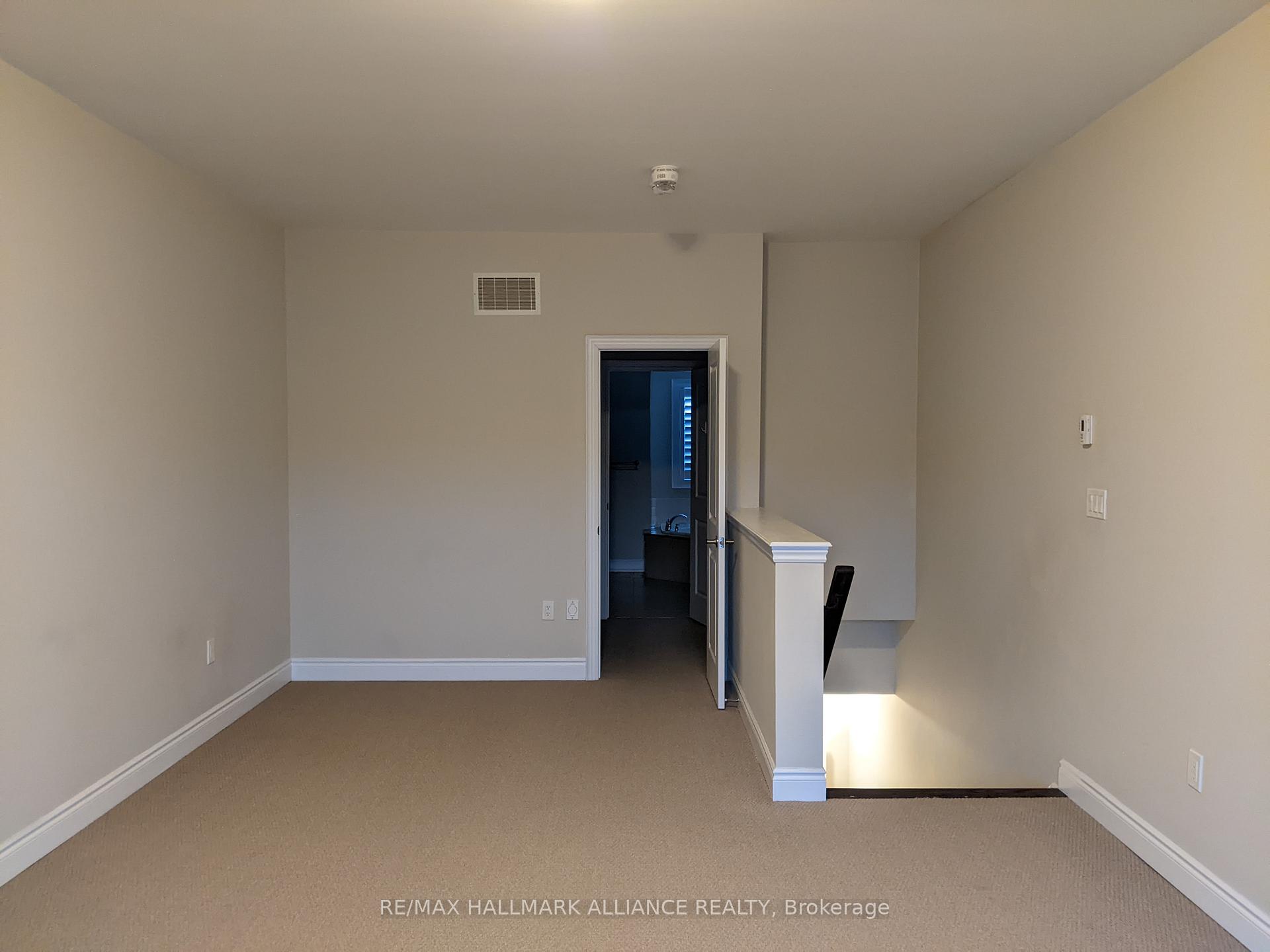 Photo 27 of Unit 27, 2184 Trafalgar Road, Oakville, River Oaks — HOMEH
