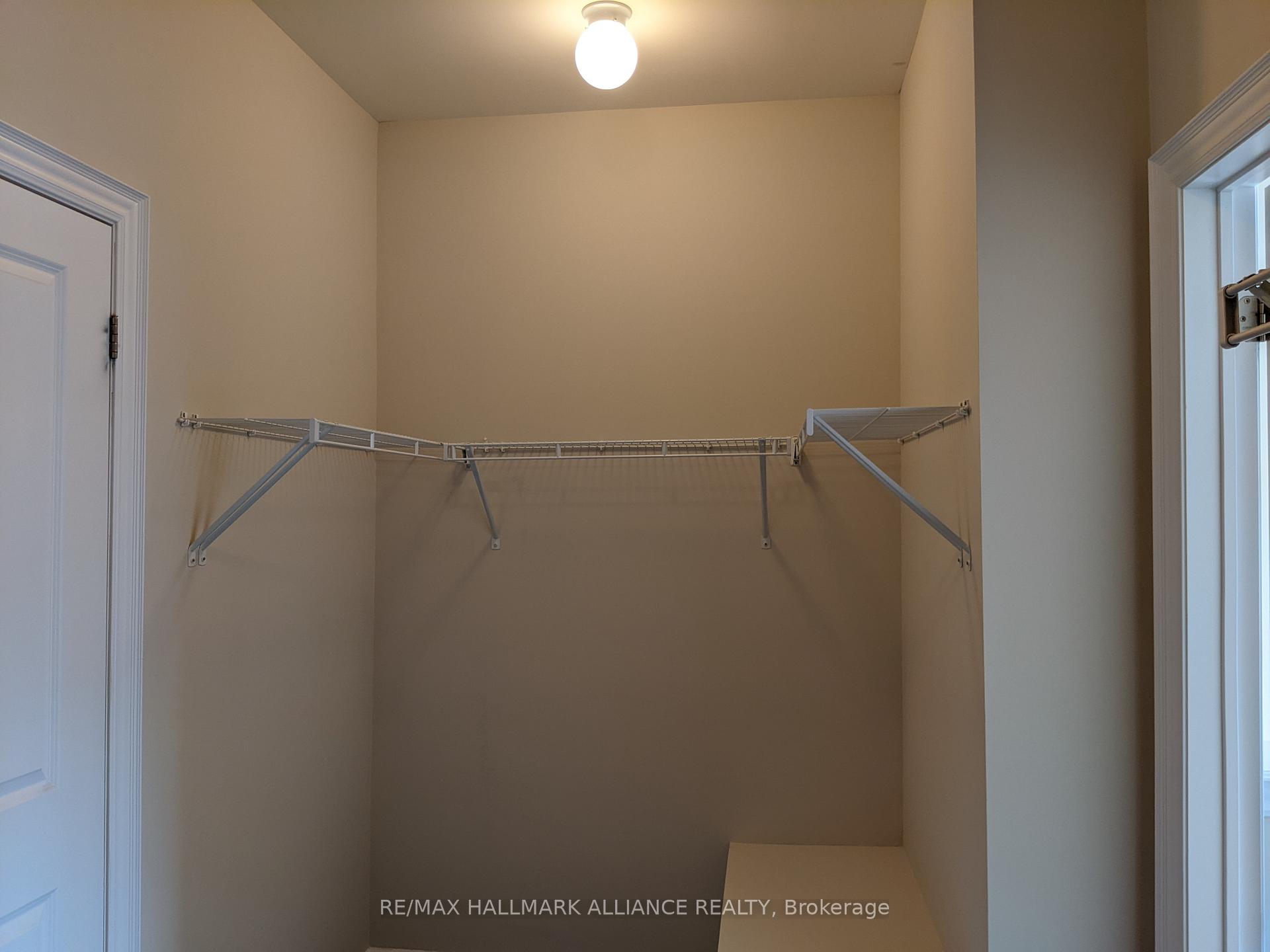 Photo 29 of Unit 27, 2184 Trafalgar Road, Oakville, River Oaks — HOMEH