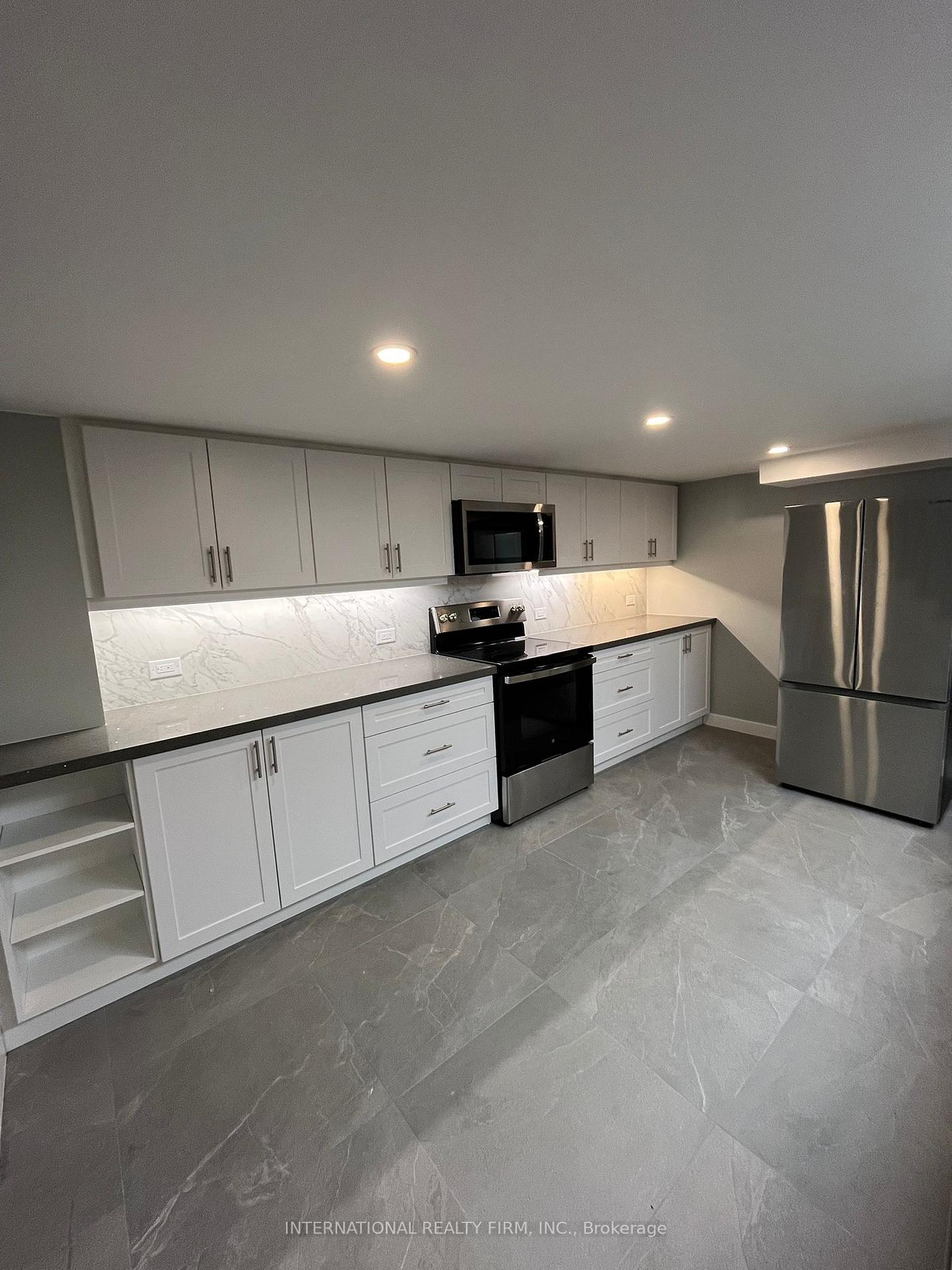 Photo 2 of Unit basement, 188 Mccaffrey Drive, Newmarket, Summerhill Estates — HOMEH