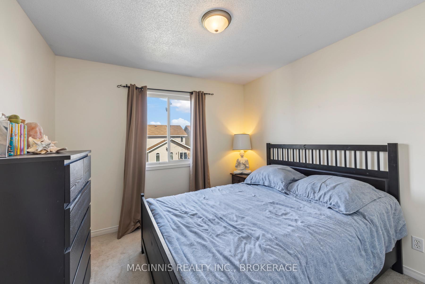 Photo 24 of 1018 Rainbow Crescent, Kingston, Kingston East (Incl Barret Crt) — HOMEH