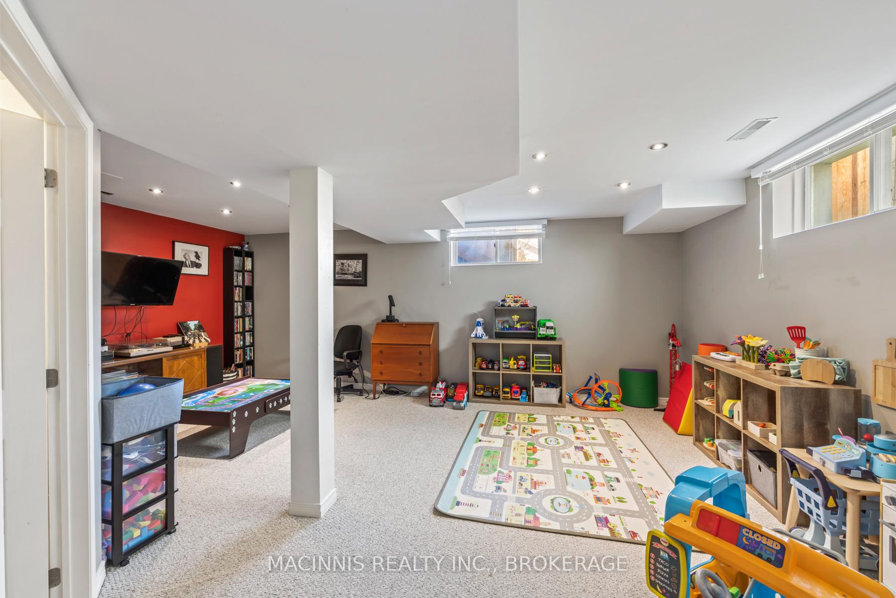 Photo 27 of 1018 Rainbow Crescent, Kingston, Kingston East (Incl Barret Crt) — HOMEH