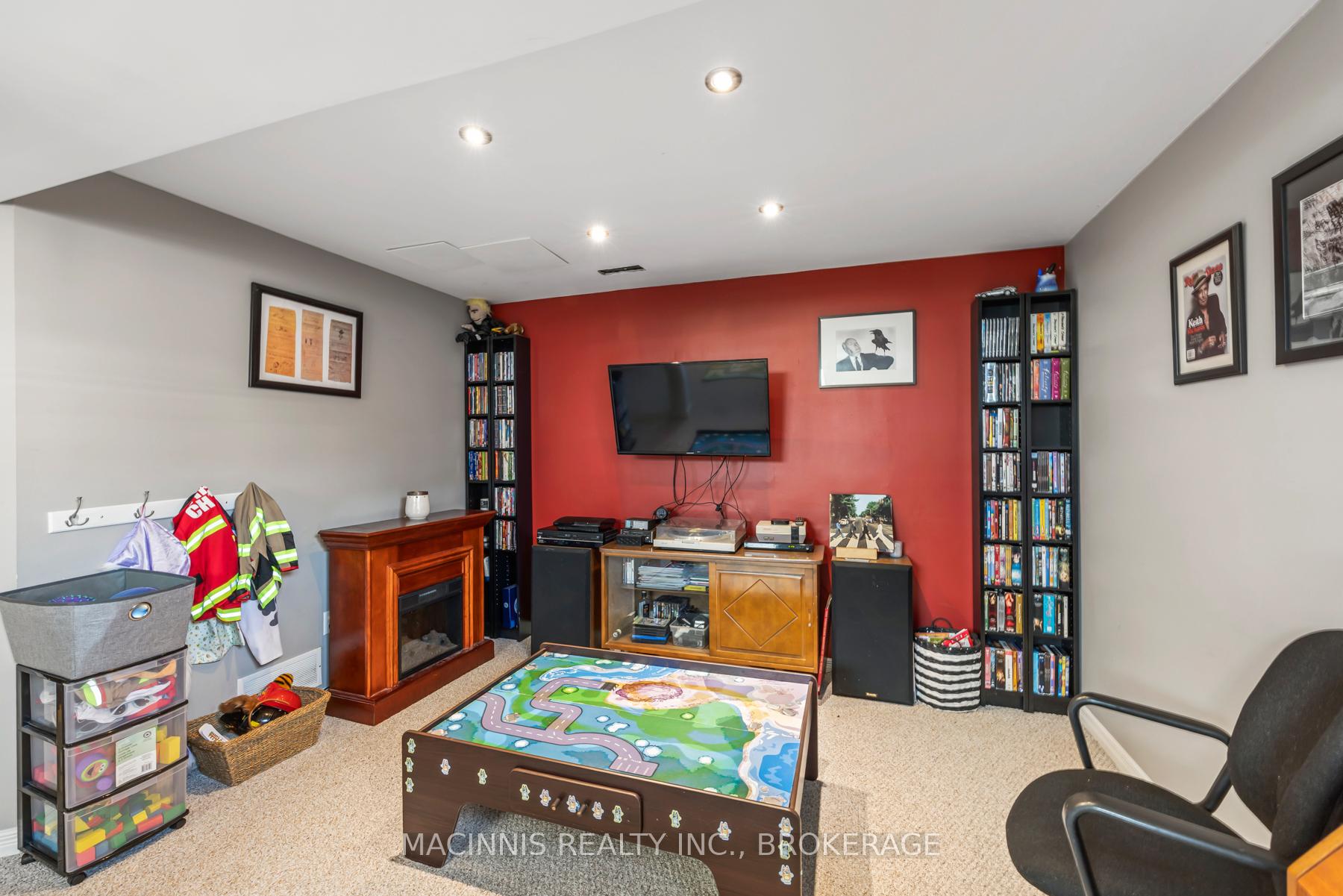 Photo 28 of 1018 Rainbow Crescent, Kingston, Kingston East (Incl Barret Crt) — HOMEH