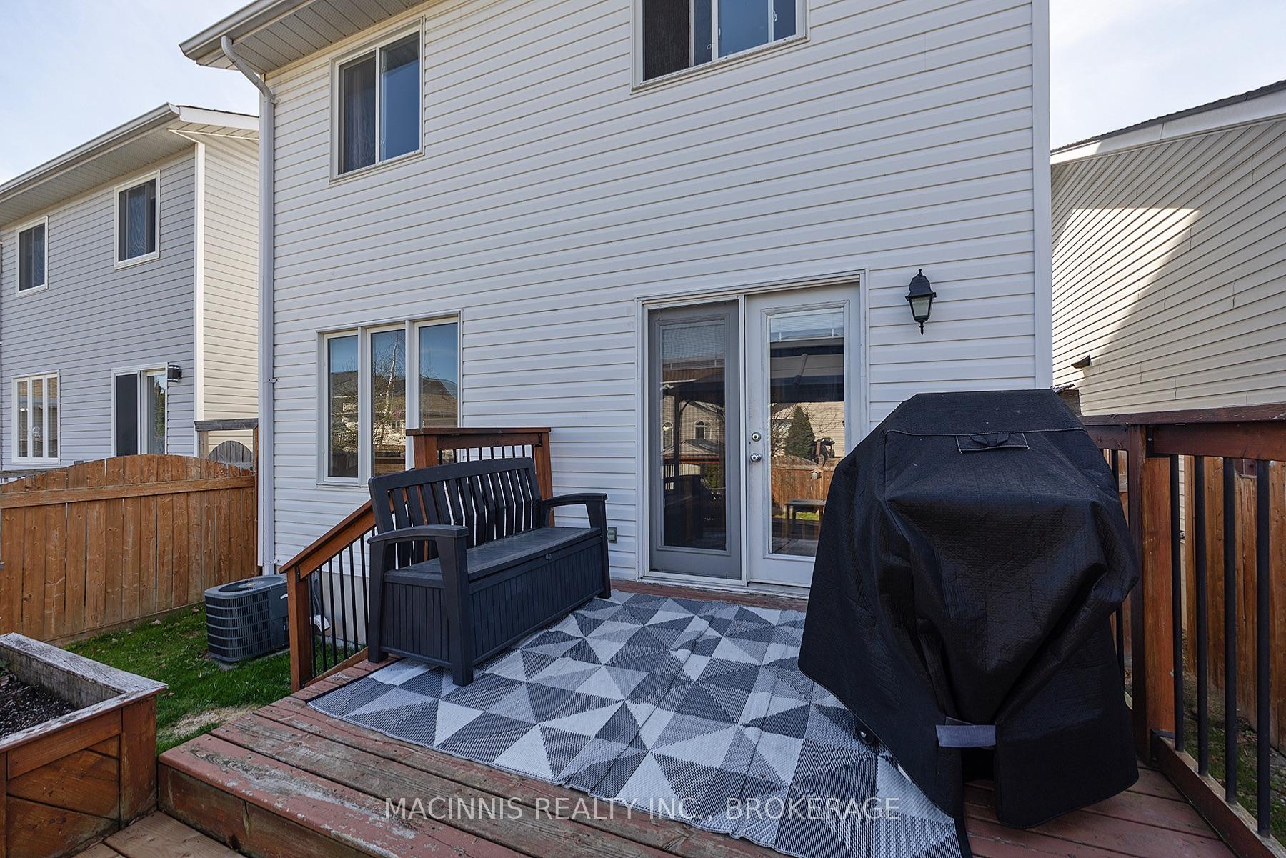 Photo 32 of 1018 Rainbow Crescent, Kingston, Kingston East (Incl Barret Crt) — HOMEH