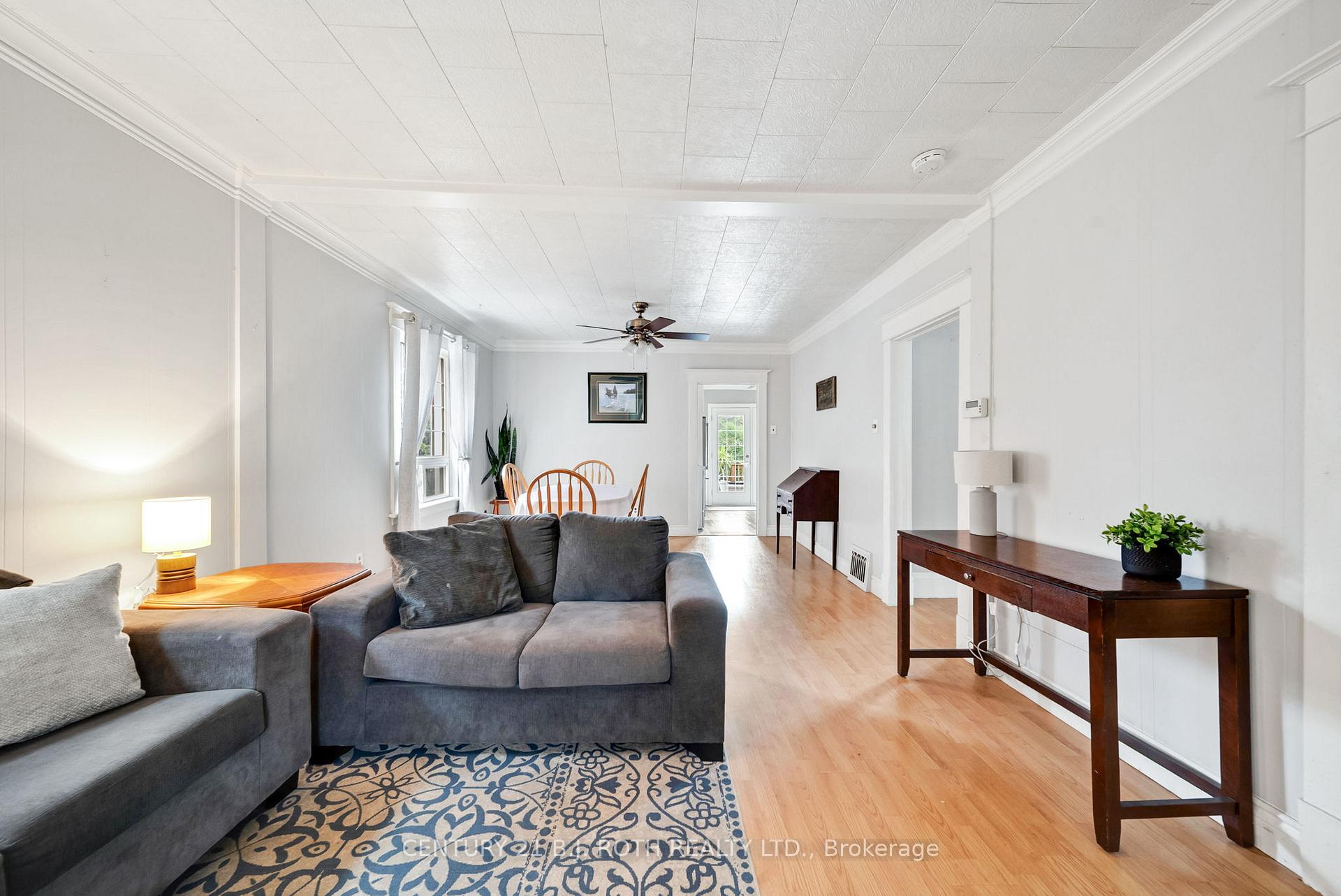 Photo 6 of 81 Douglas Street, Orillia — HOMEH
