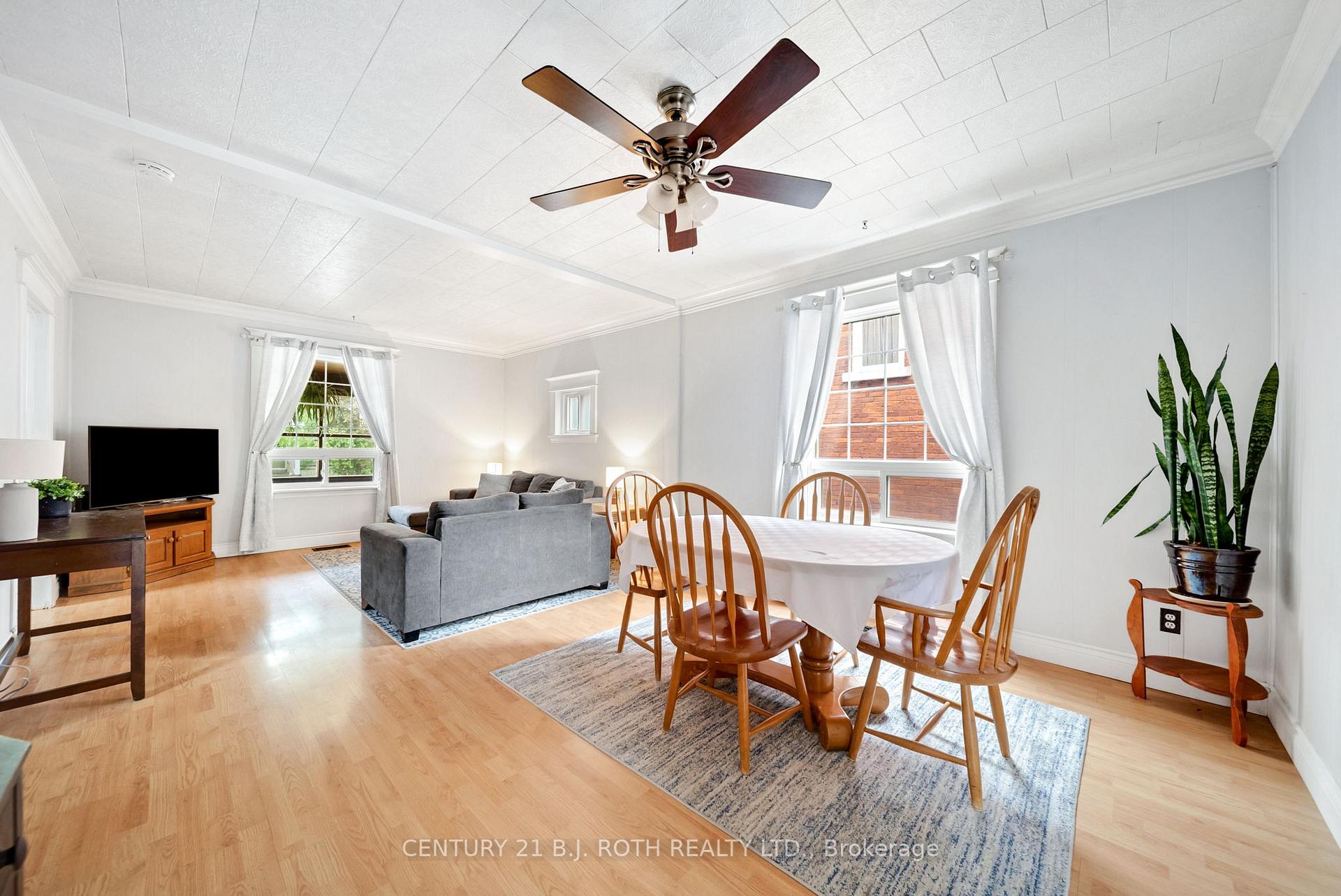 Photo 7 of 81 Douglas Street, Orillia — HOMEH