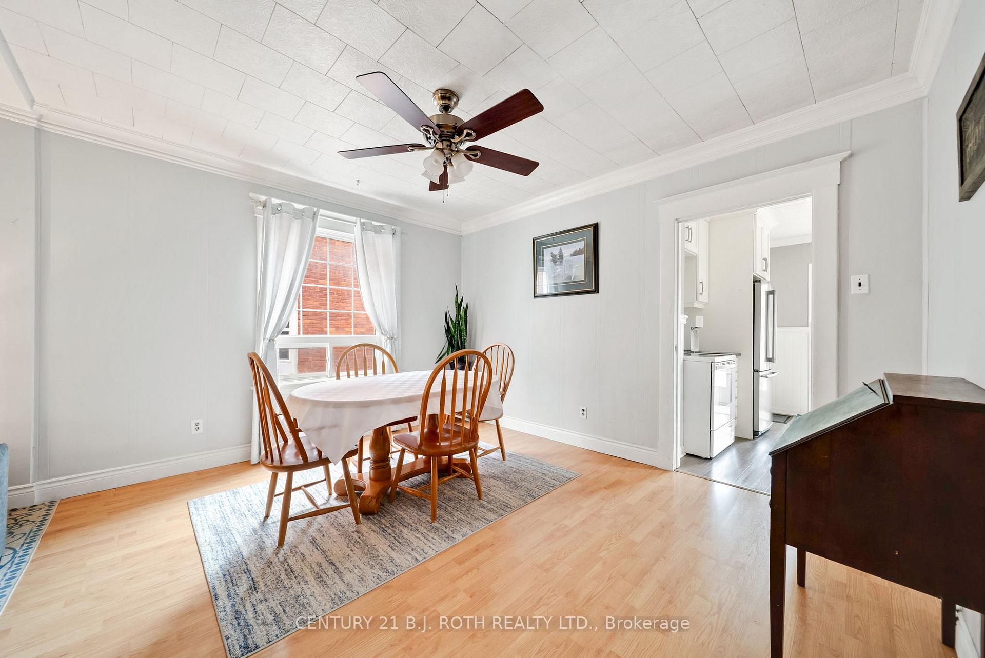 Photo 8 of 81 Douglas Street, Orillia — HOMEH