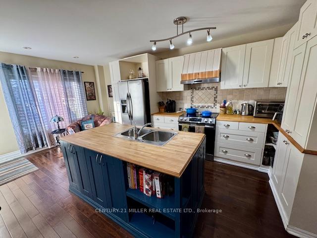 Photo 20 of 2488 Capilano Crescent, Oakville, River Oaks — HOMEH