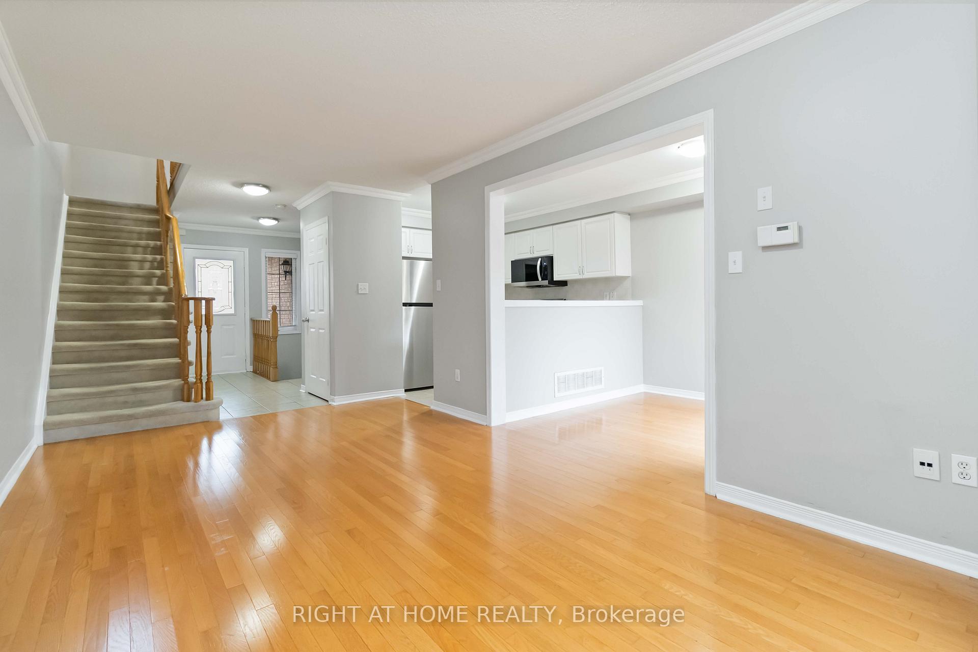 Photo 6 of 2466 Newcastle Crescent, Oakville, West Oak Trails — HOMEH