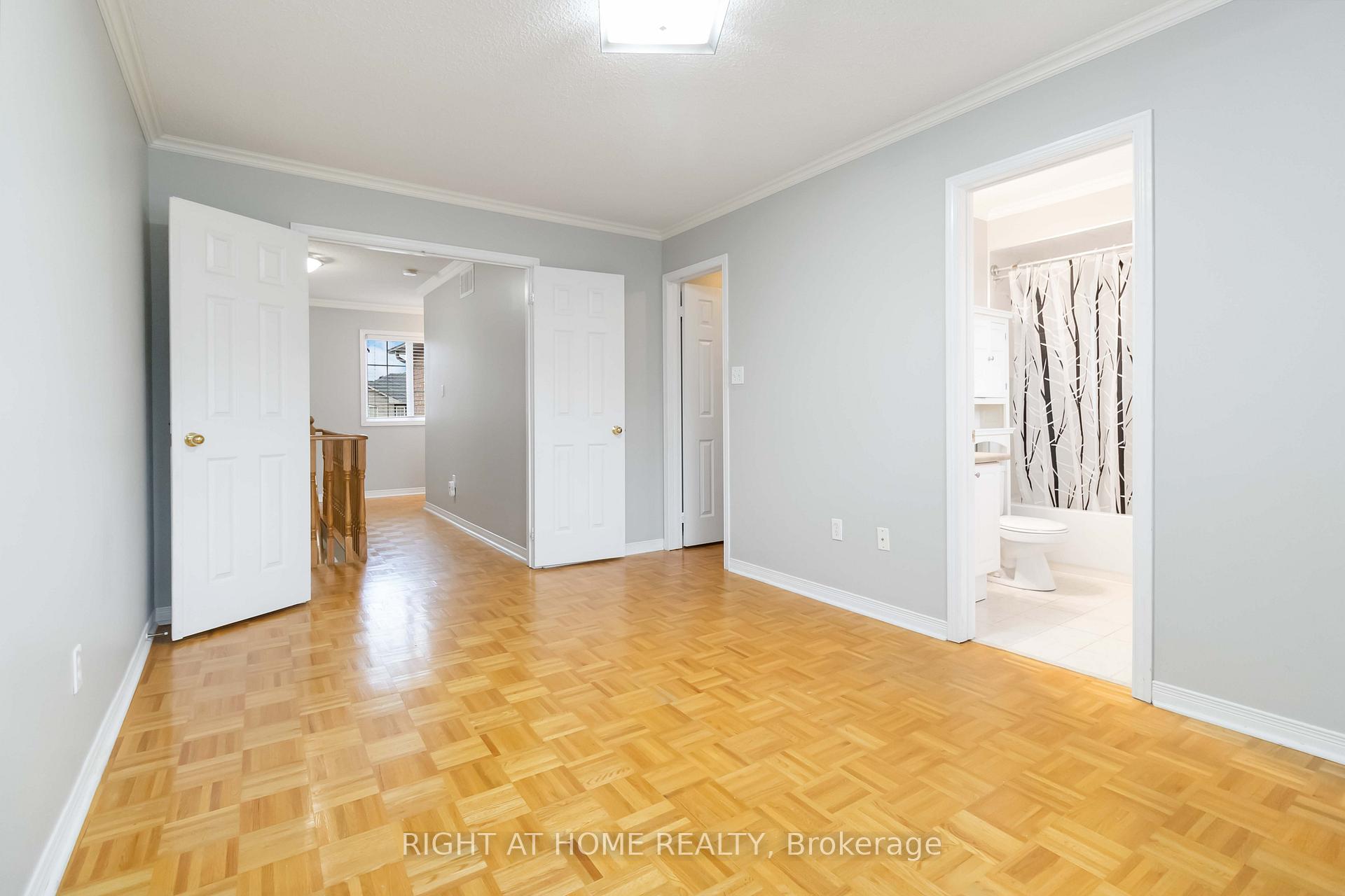 Photo 13 of 2466 Newcastle Crescent, Oakville, West Oak Trails — HOMEH