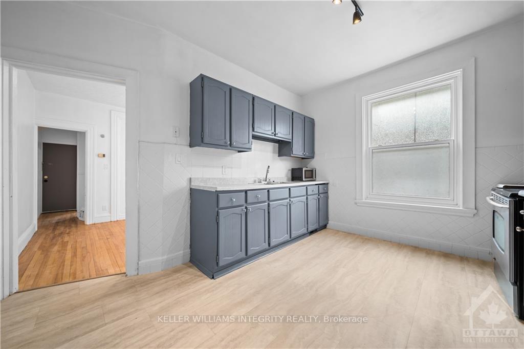 Photo 5 of Unit 1, 247 Flora Street, Ottawa, Ottawa Centre — HOMEH