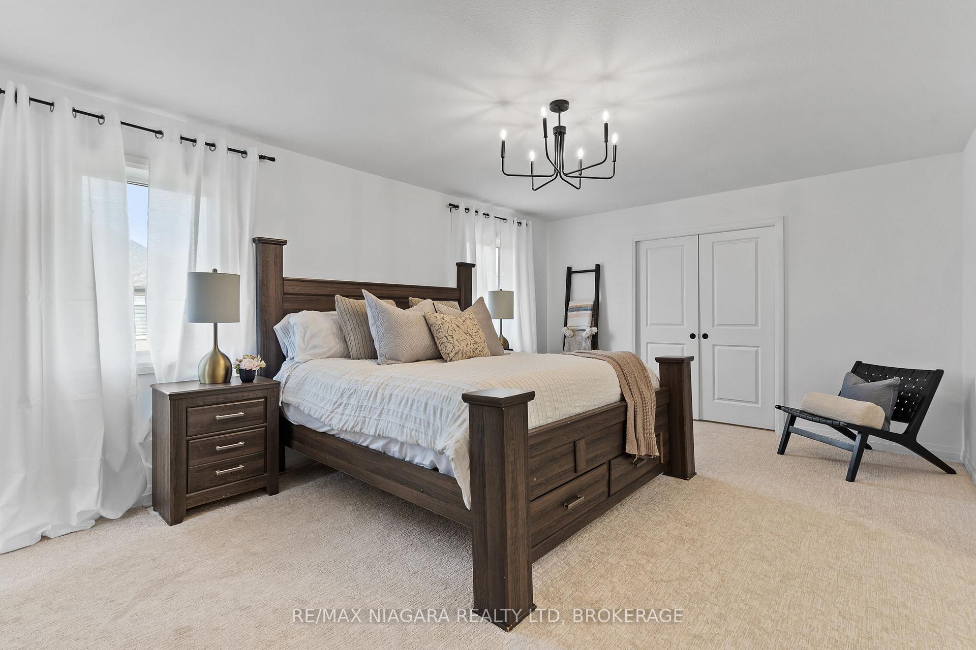 Photo 24 of 7 Samuel Avenue, Pelham, Fonthill — HOMEH