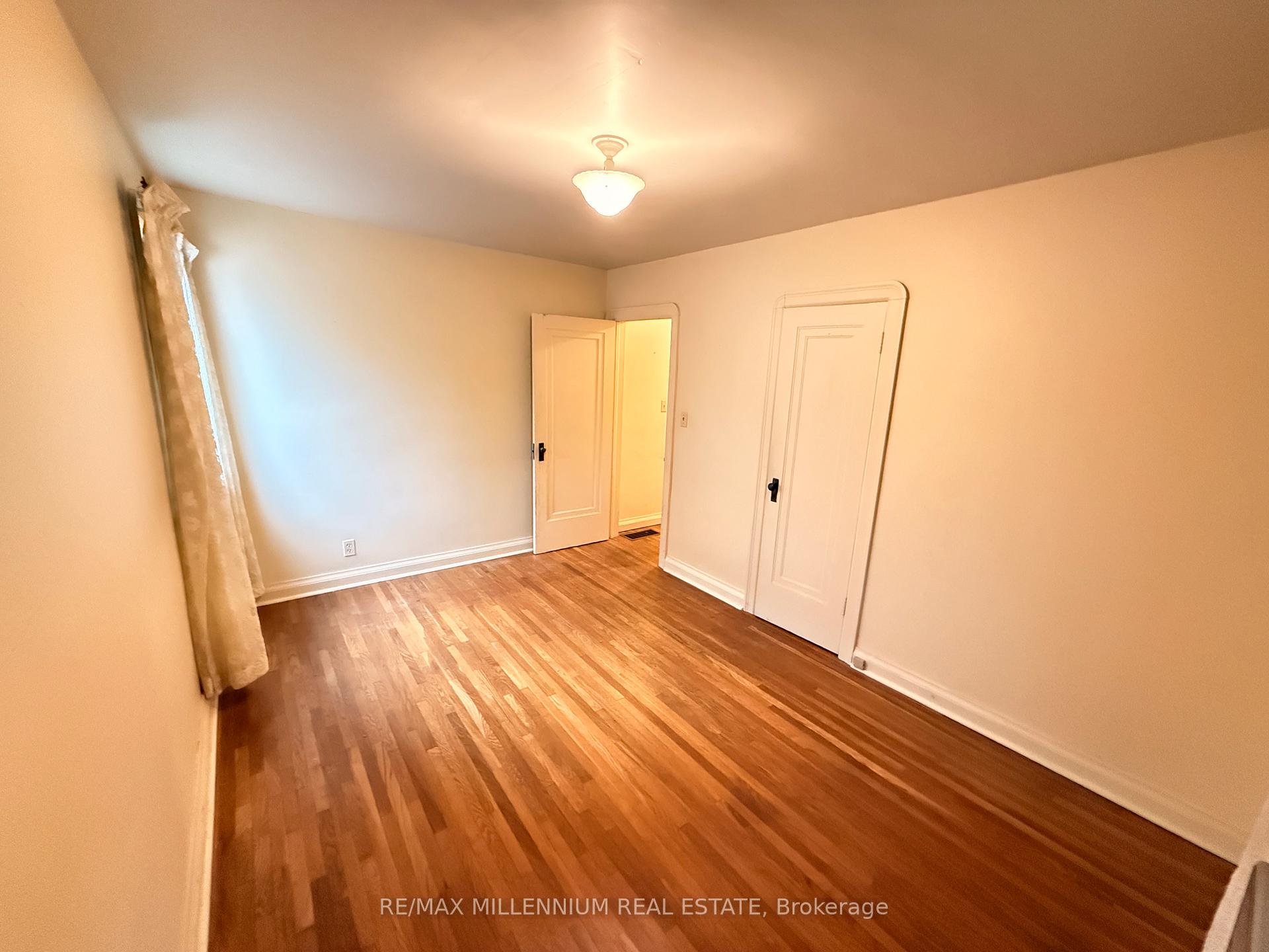 Photo 13 of 94 Cadillac Avenue S, Oshawa, Central — HOMEH