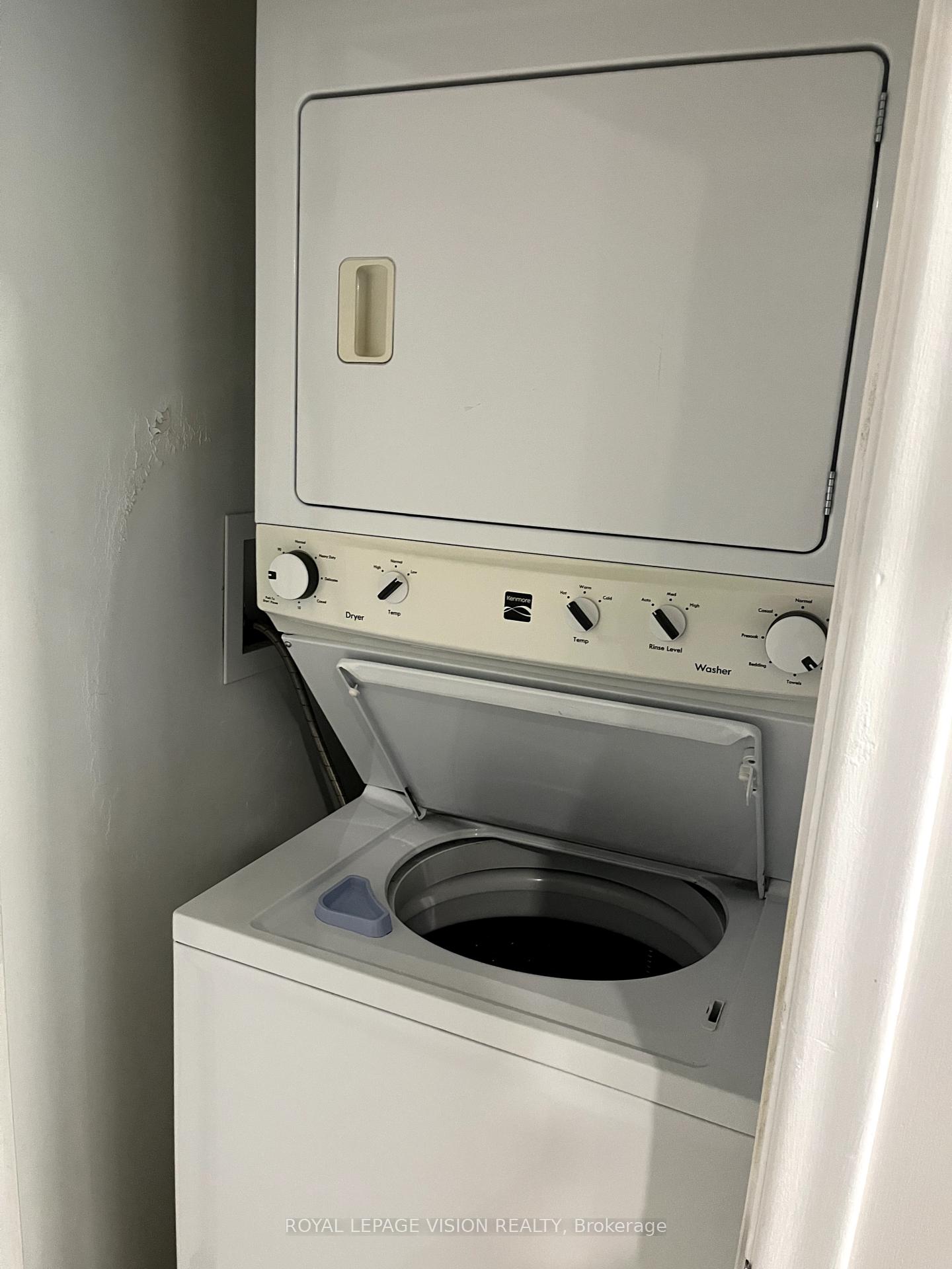 Photo 7 of Unit Main Floor, 784 Olive Avenue, Oshawa, Donevan — HOMEH