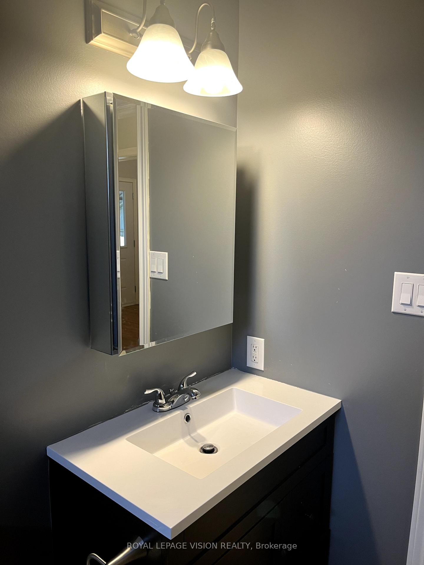 Photo 13 of Unit Main Floor, 784 Olive Avenue, Oshawa, Donevan — HOMEH