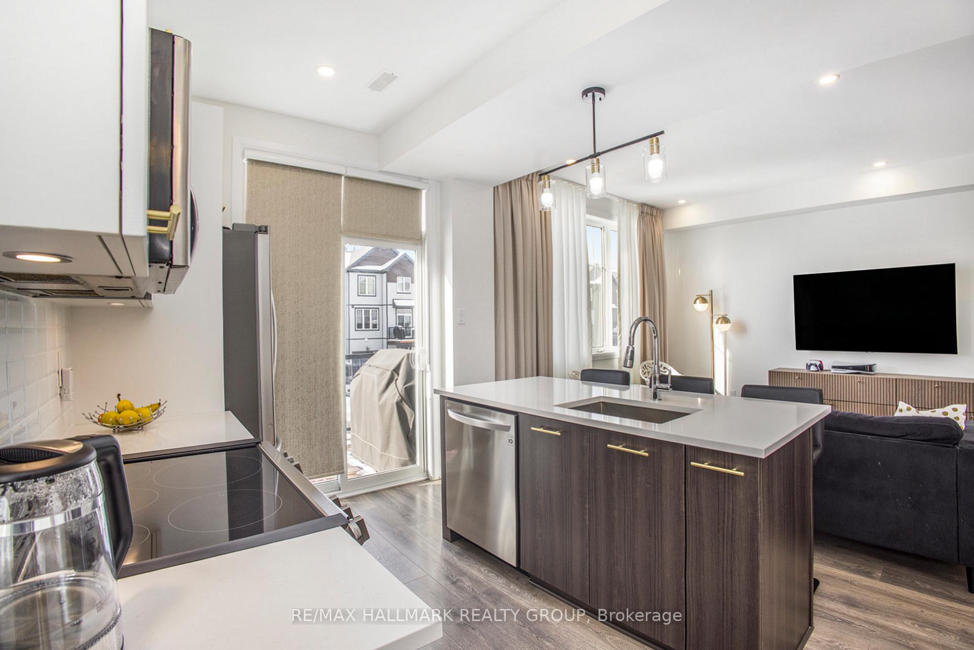 Photo 9 of 75 Cordage Street, Ottawa, Avalon East — HOMEH