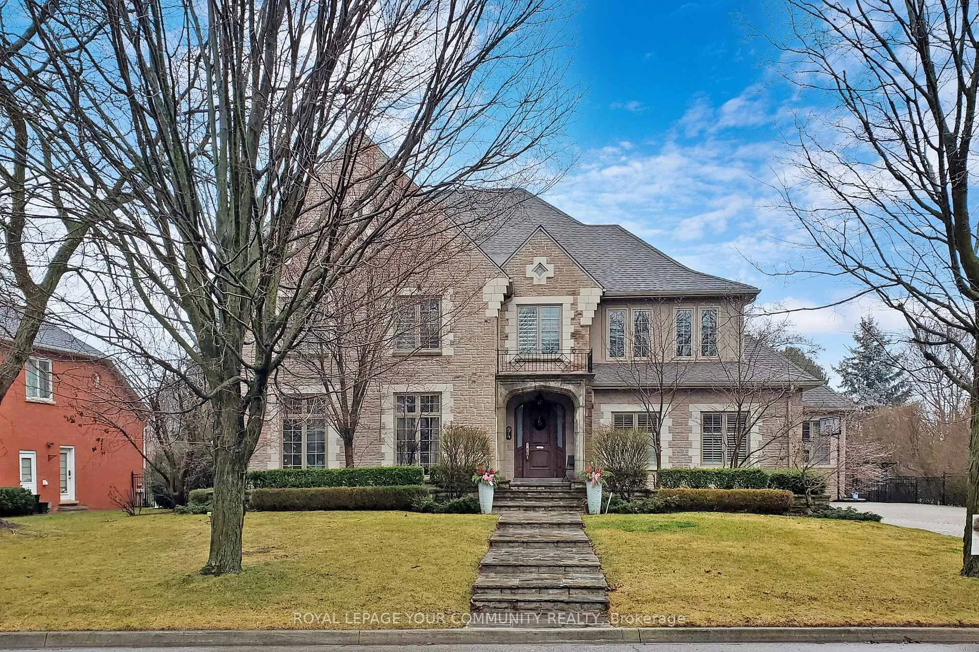 Photo 2 of 94 Byron Street, Oakville, Ford — HOMEH