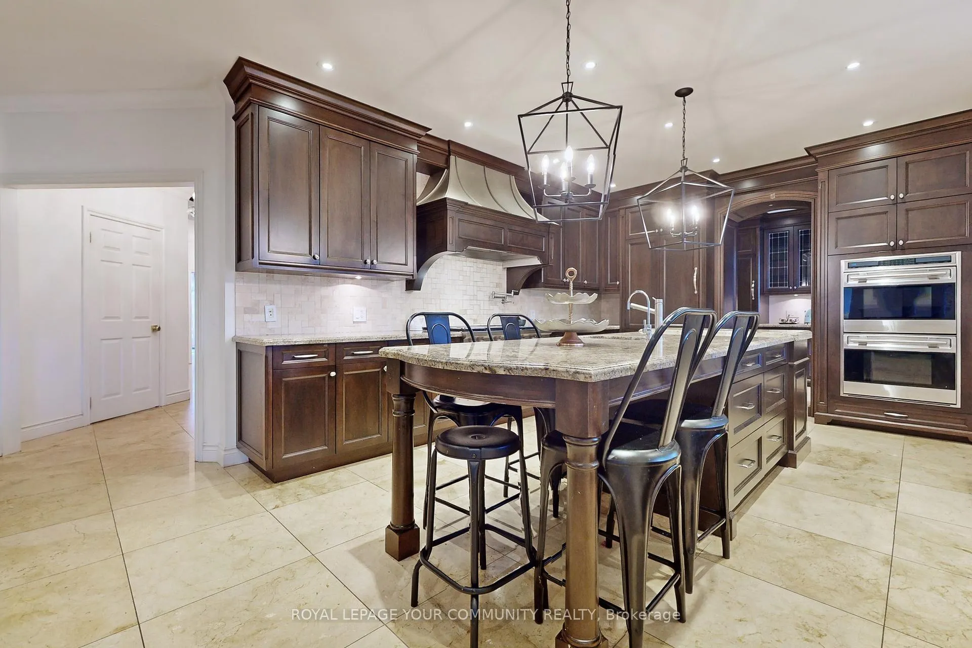 Photo 9 of 94 Byron Street, Oakville, Ford — HOMEH