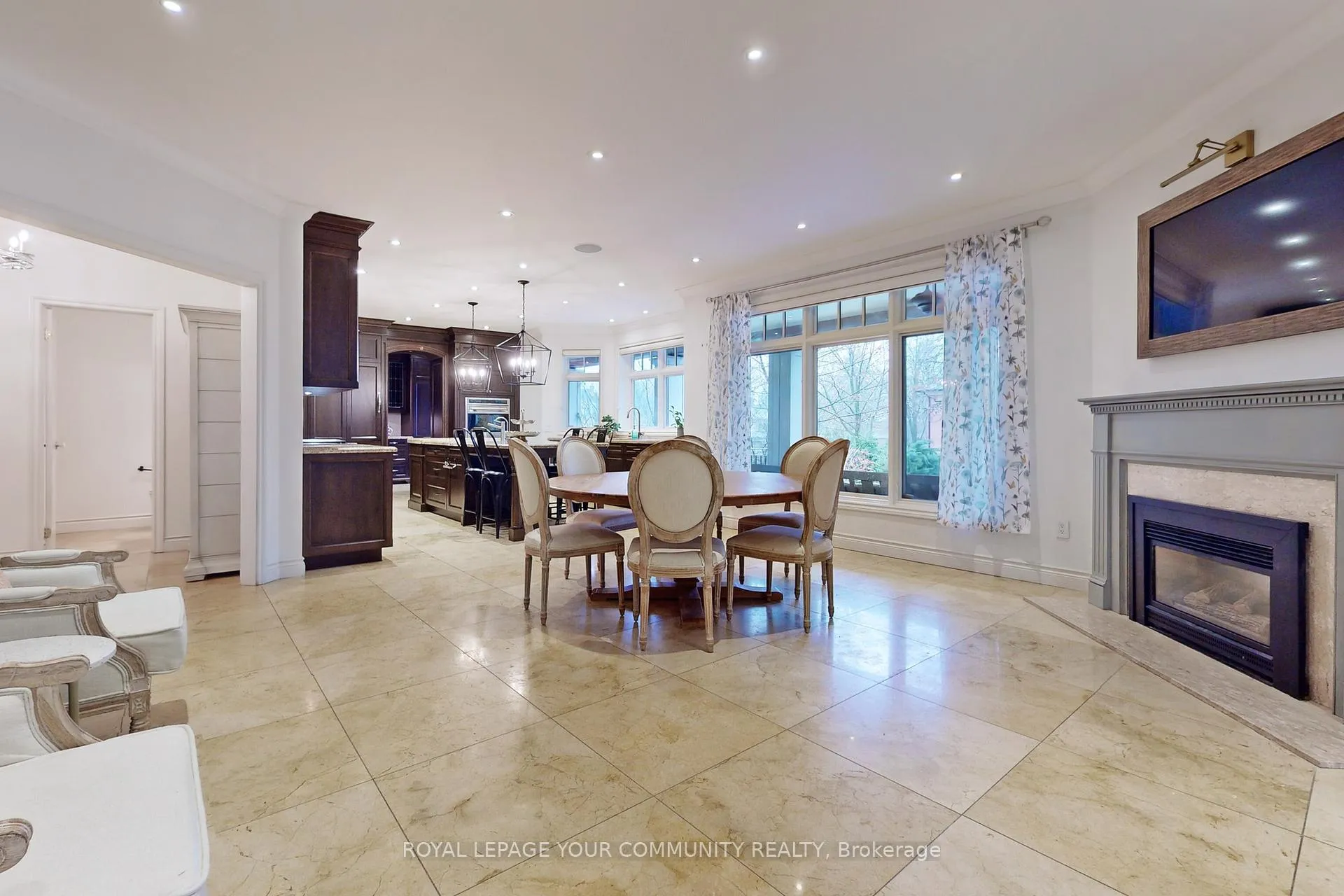 Photo 12 of 94 Byron Street, Oakville, Ford — HOMEH