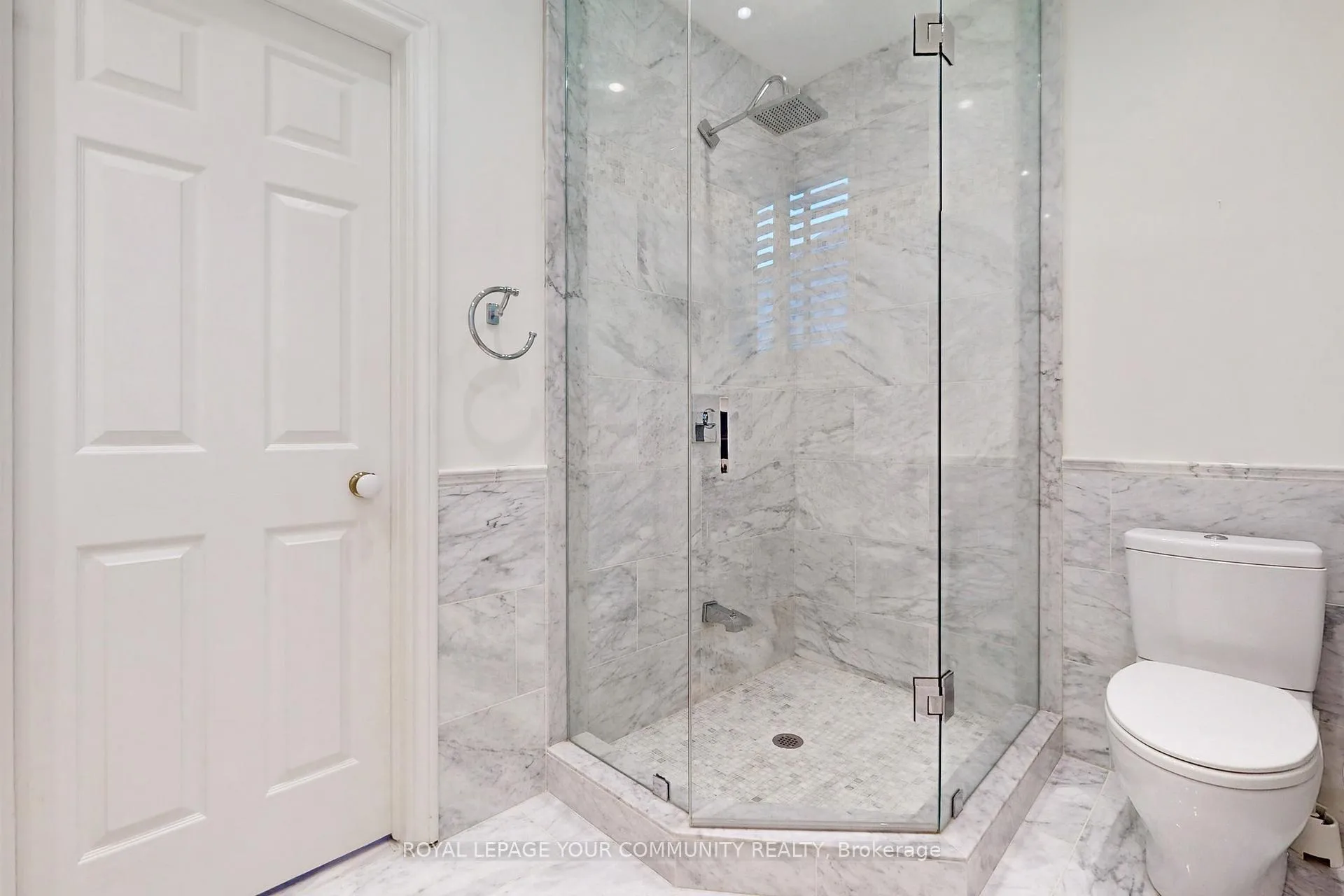 Photo 25 of 94 Byron Street, Oakville, Ford — HOMEH