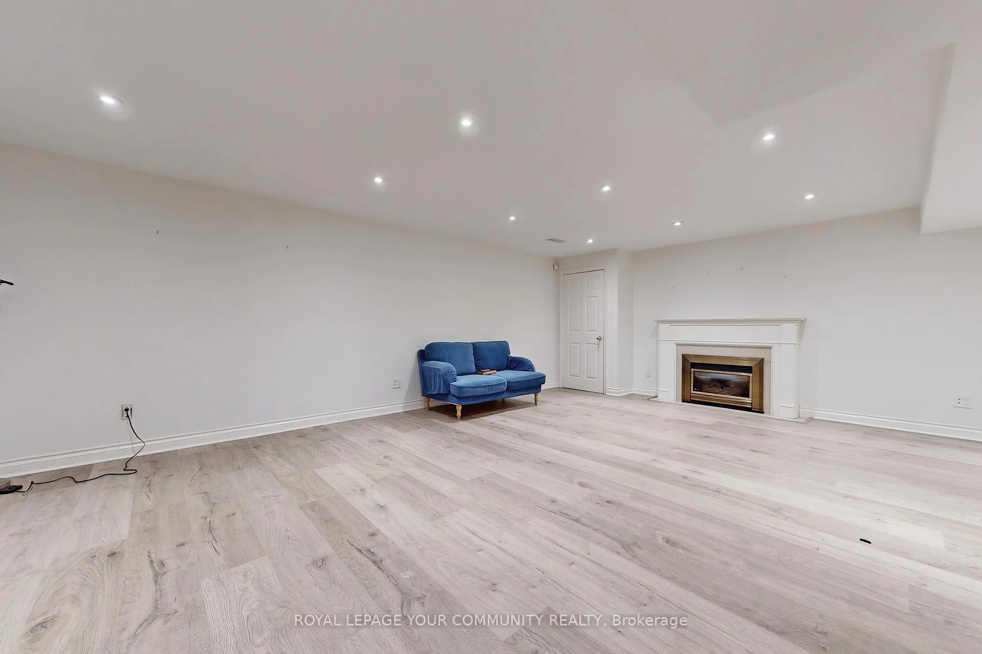 Photo 30 of 94 Byron Street, Oakville, Ford — HOMEH
