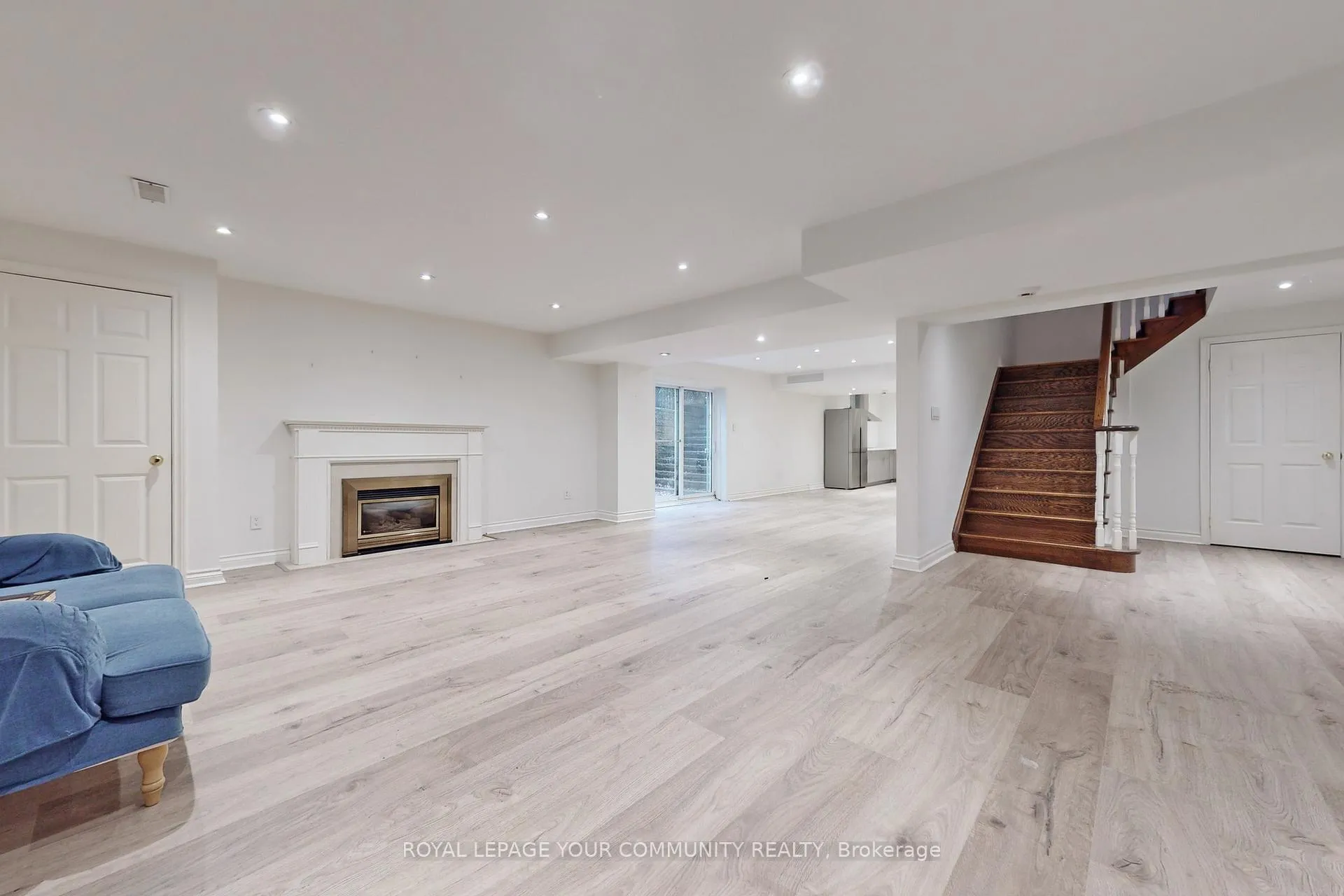 Photo 31 of 94 Byron Street, Oakville, Ford — HOMEH