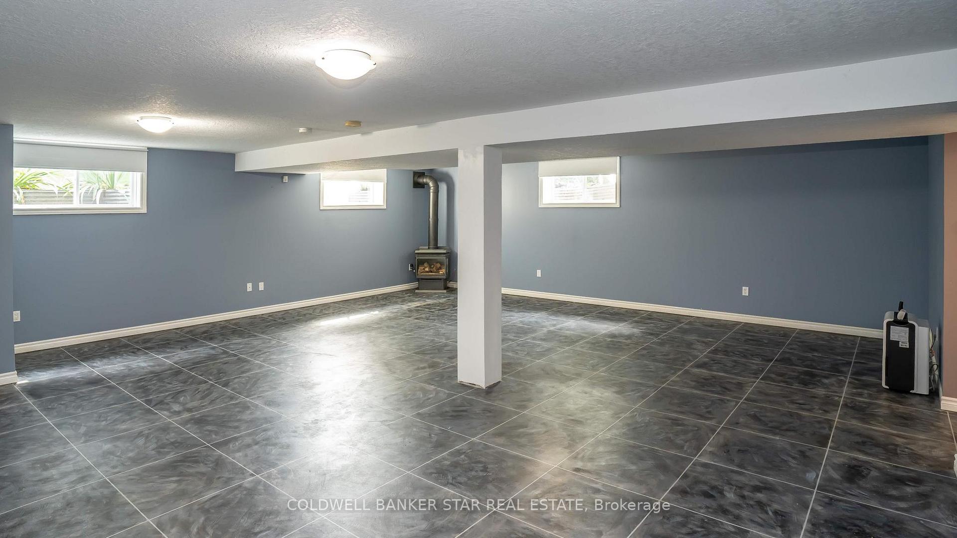 Photo 17 of 1 Hamilton Street, North Middlesex, Alisa Craig — HOMEH