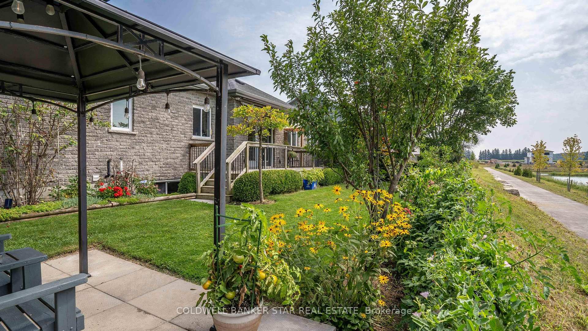 Photo 23 of 1 Hamilton Street, North Middlesex, Alisa Craig — HOMEH