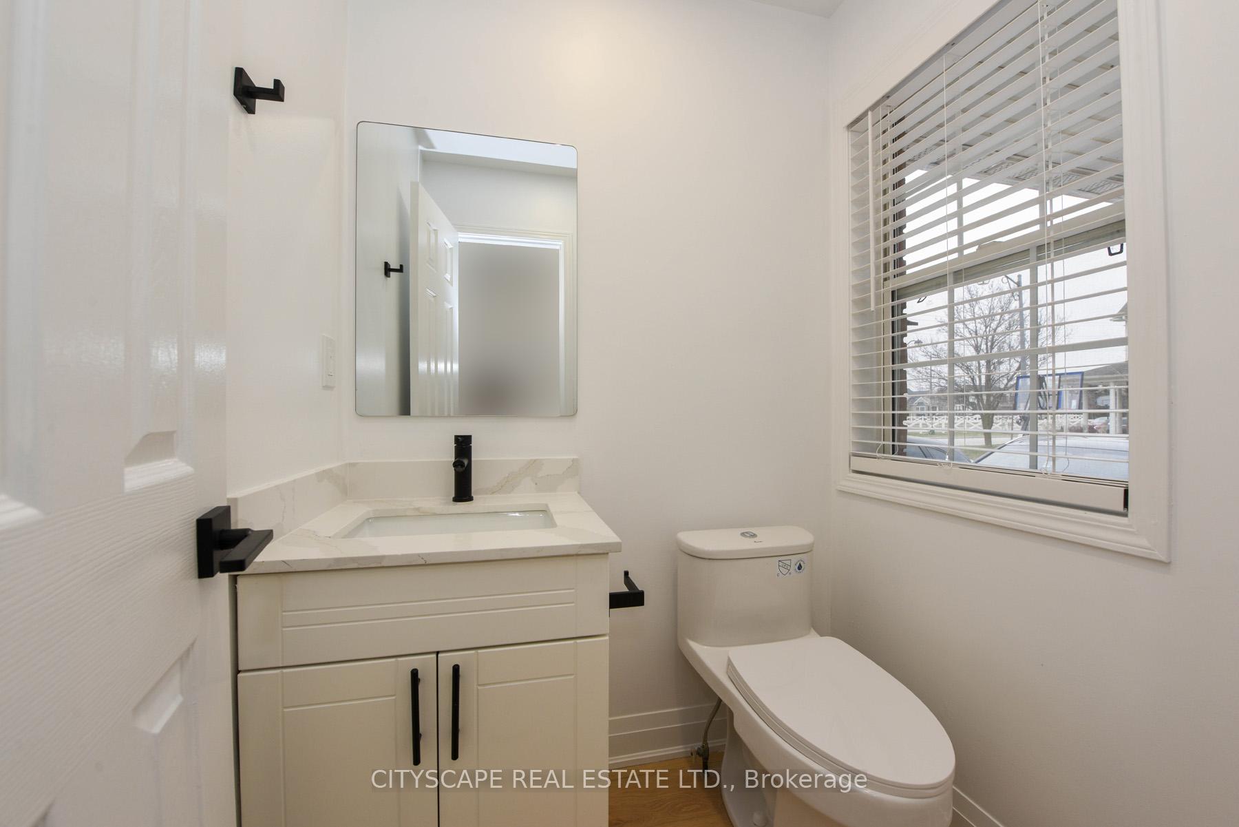 Photo 5 of 1631 Gowling Terrace, Milton, Clarke — HOMEH