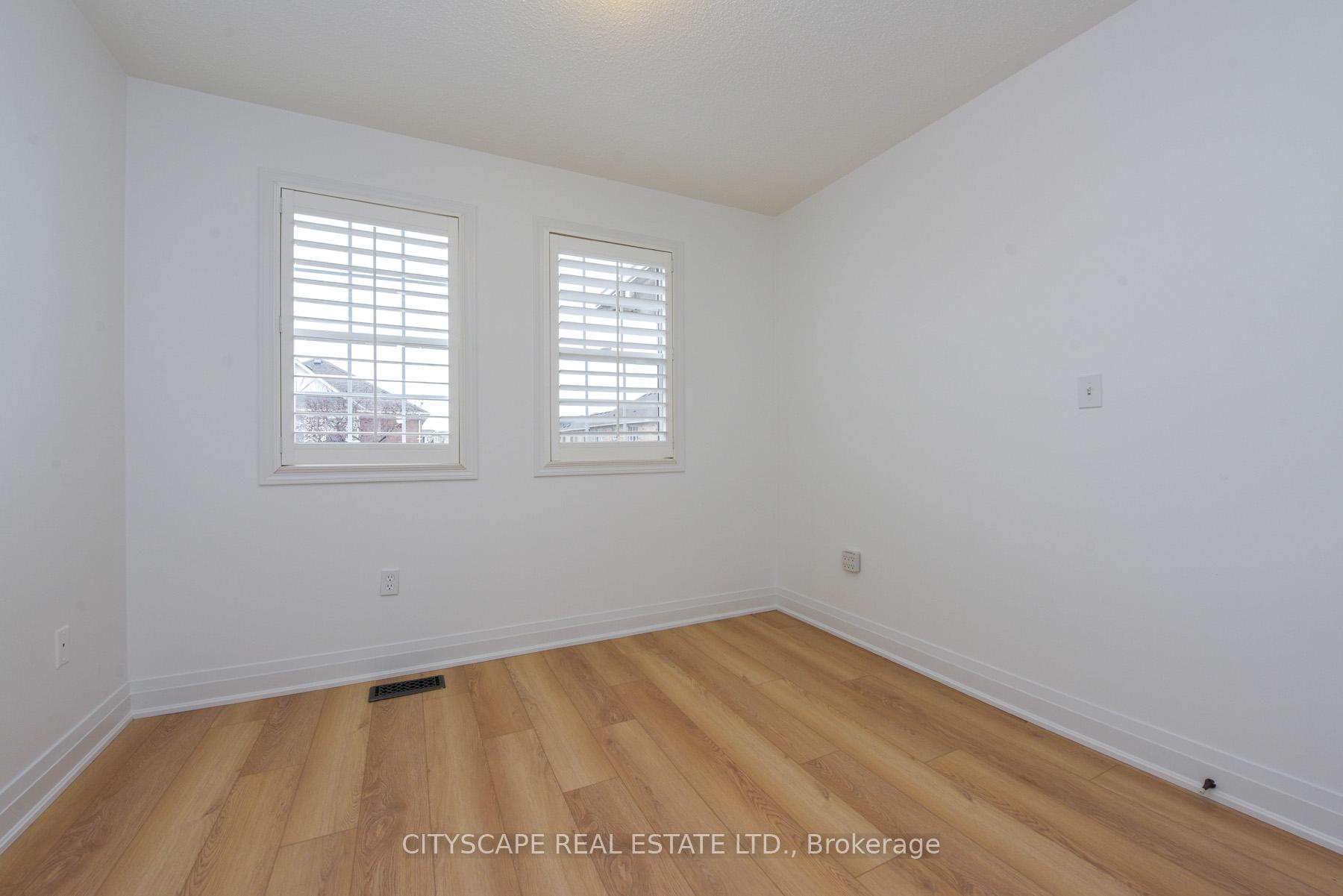 Photo 11 of 1631 Gowling Terrace, Milton, Clarke — HOMEH
