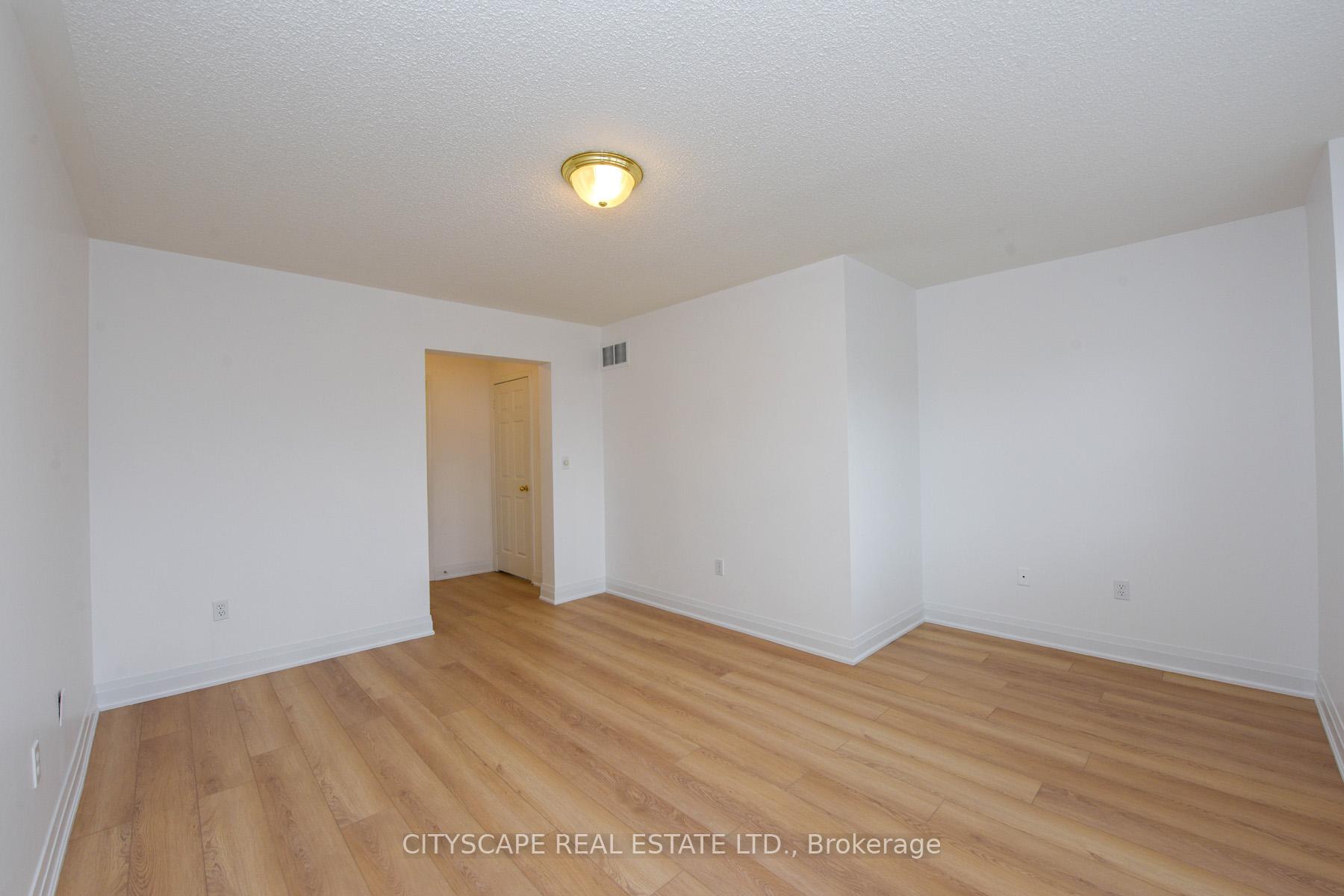 Photo 19 of 1631 Gowling Terrace, Milton, Clarke — HOMEH