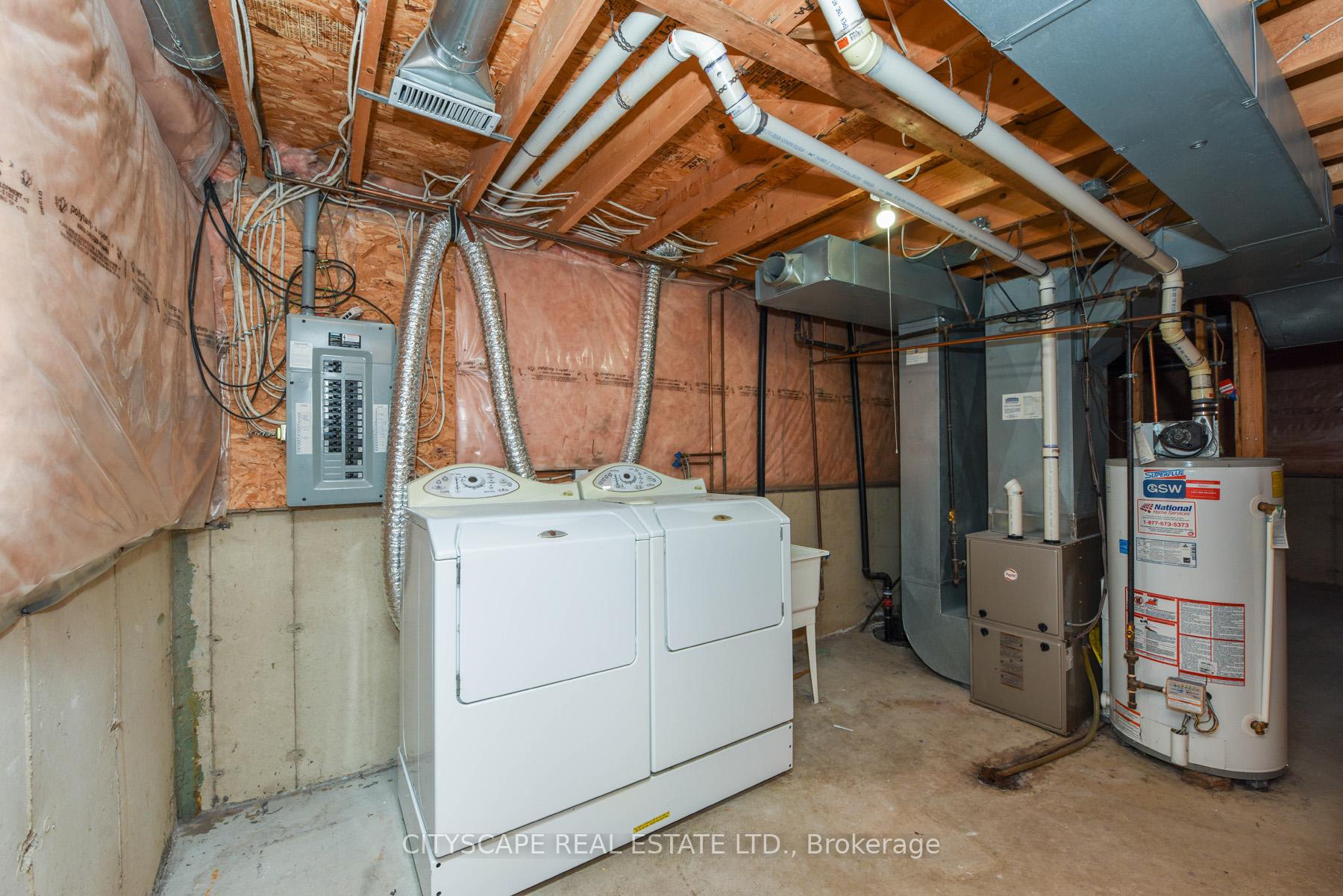 Photo 21 of 1631 Gowling Terrace, Milton, Clarke — HOMEH