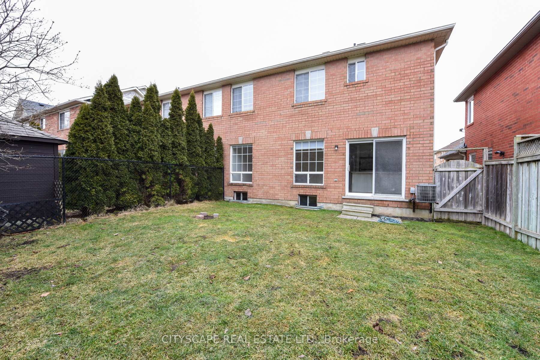 Photo 29 of 1631 Gowling Terrace, Milton, Clarke — HOMEH