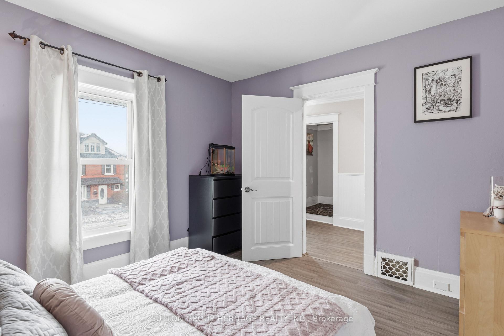 Photo 32 of 211 Gliddon Avenue, Oshawa, Central — HOMEH