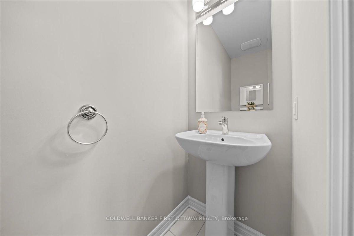 Photo 7 of 329 Citrine Street, Ottawa, Avalon West — HOMEH