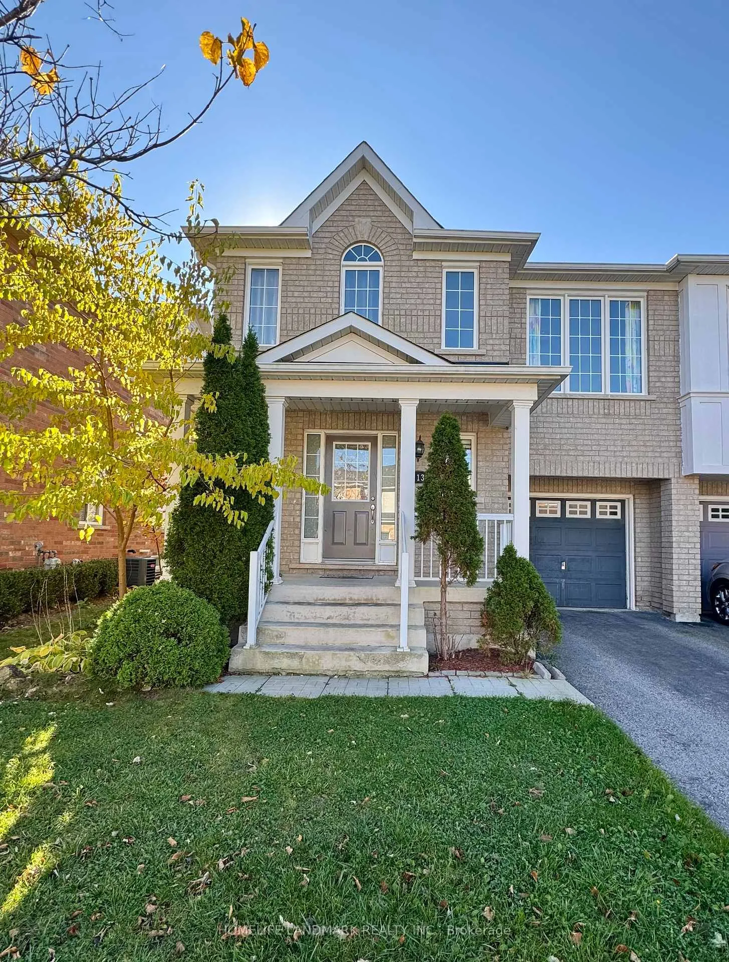 Photo 1 of 113 Mynden Way, Newmarket, Woodland Hill — HOMEH