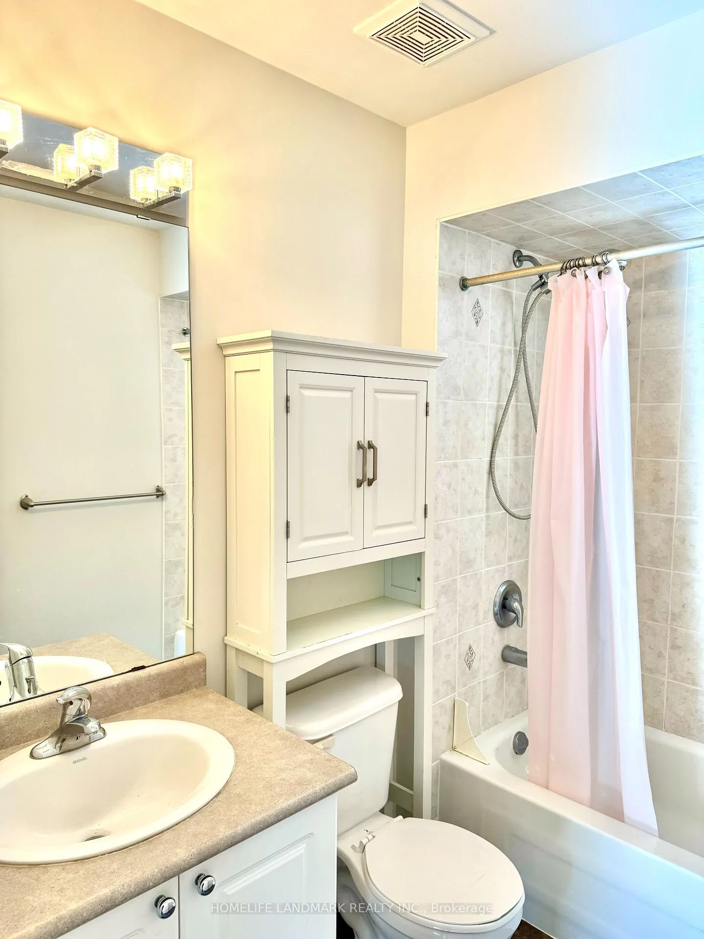 Photo 7 of 113 Mynden Way, Newmarket, Woodland Hill — HOMEH