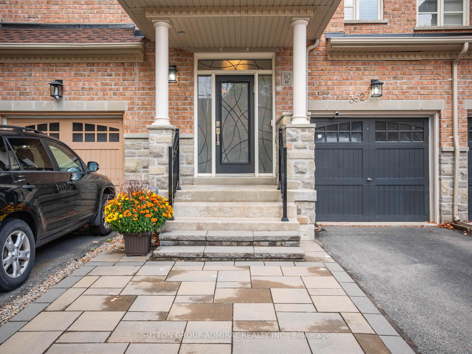 Photo 2 of 362 William Dunn Crescent, Newmarket, Summerhill Estates — HOMEH