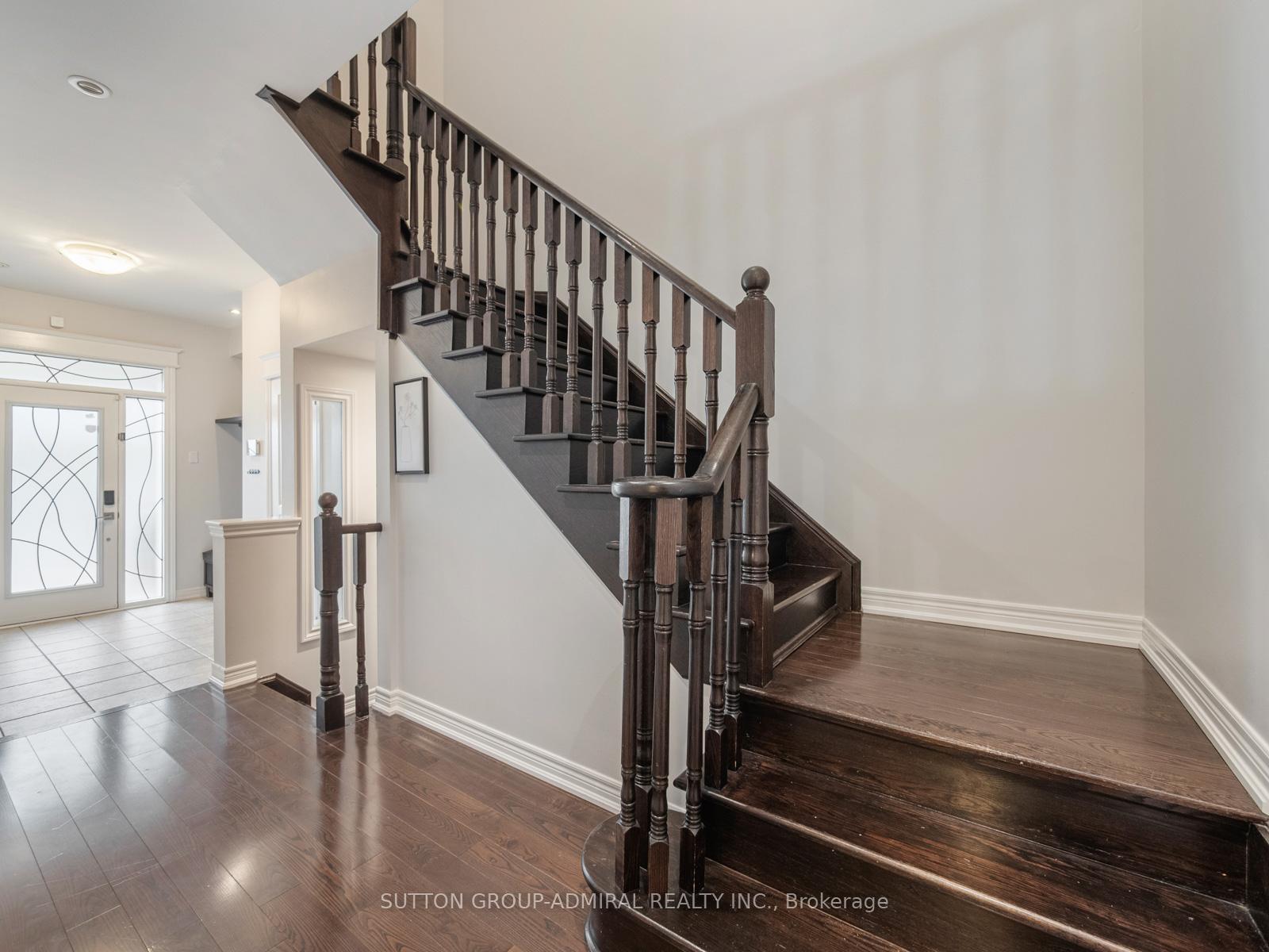 Photo 11 of 362 William Dunn Crescent, Newmarket, Summerhill Estates — HOMEH