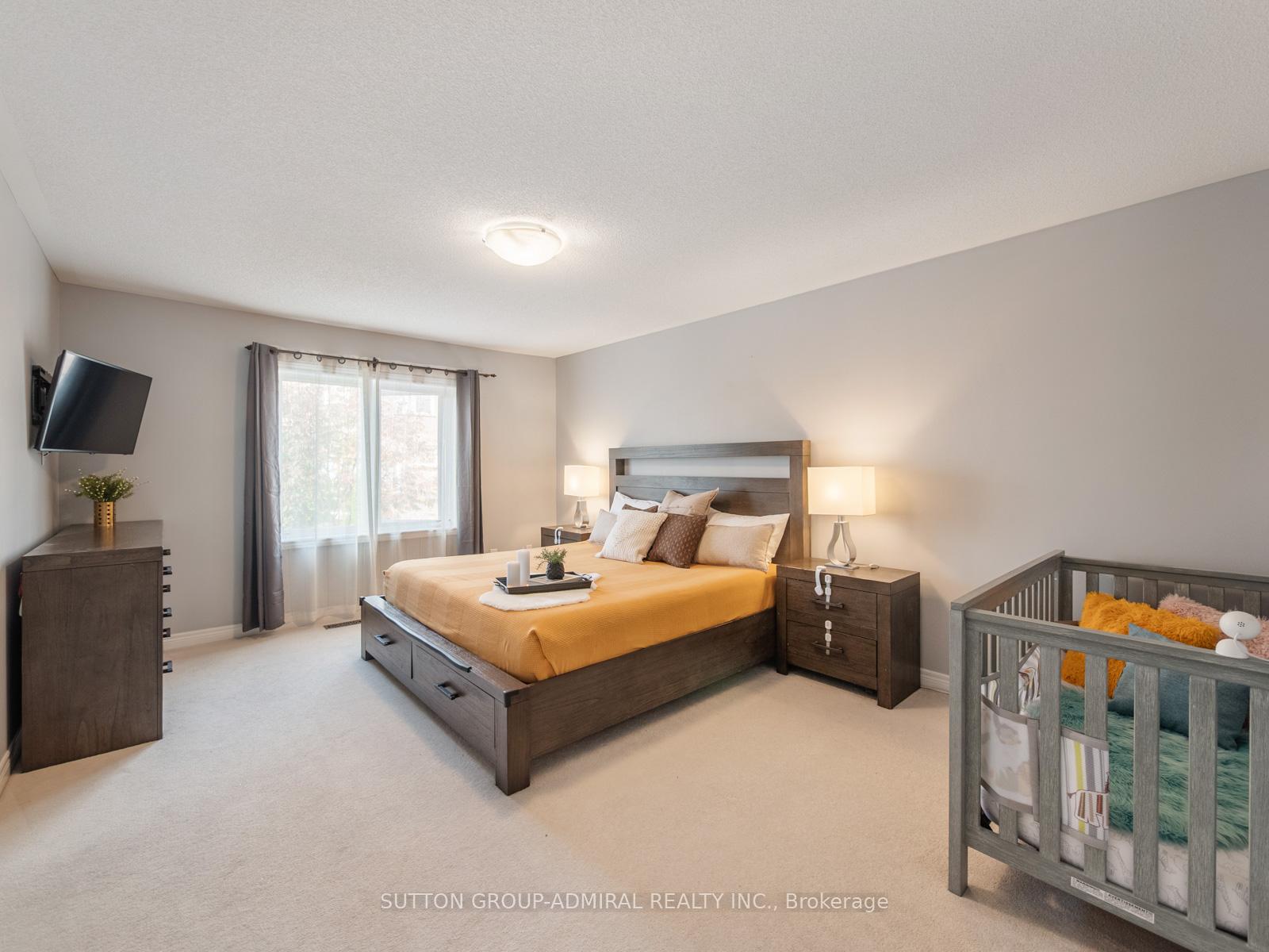 Photo 13 of 362 William Dunn Crescent, Newmarket, Summerhill Estates — HOMEH