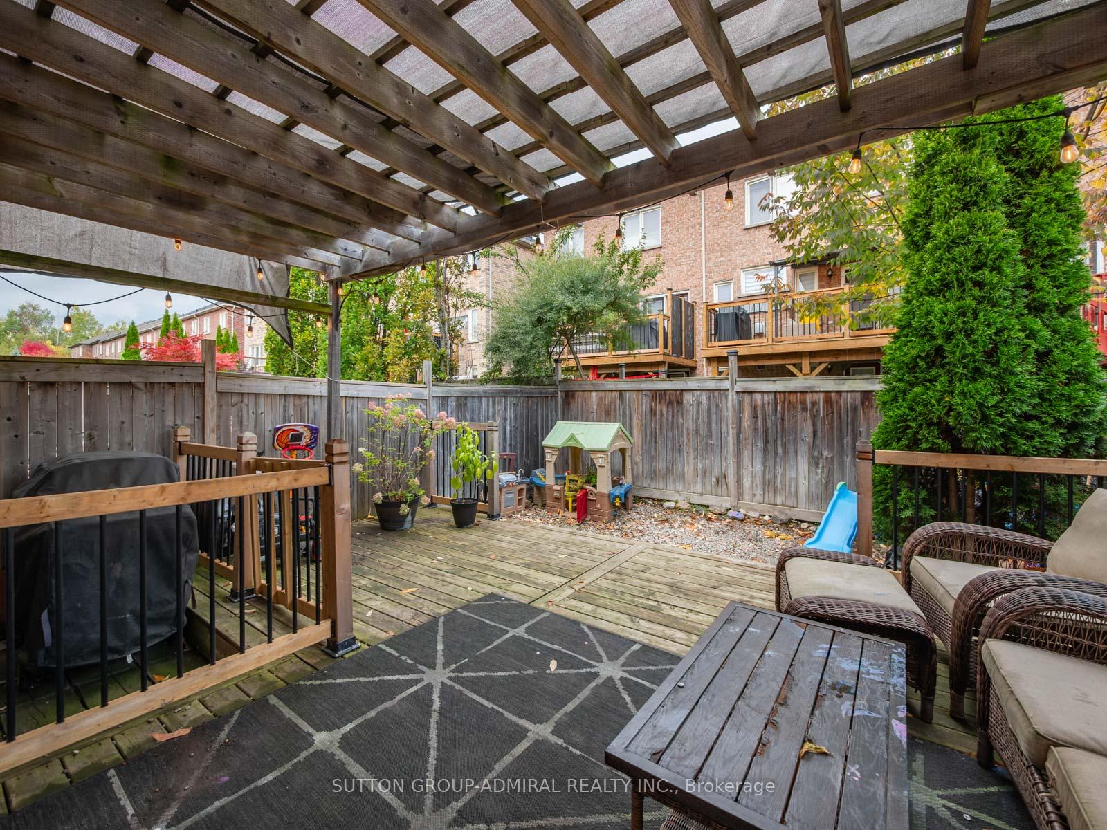Photo 26 of 362 William Dunn Crescent, Newmarket, Summerhill Estates — HOMEH