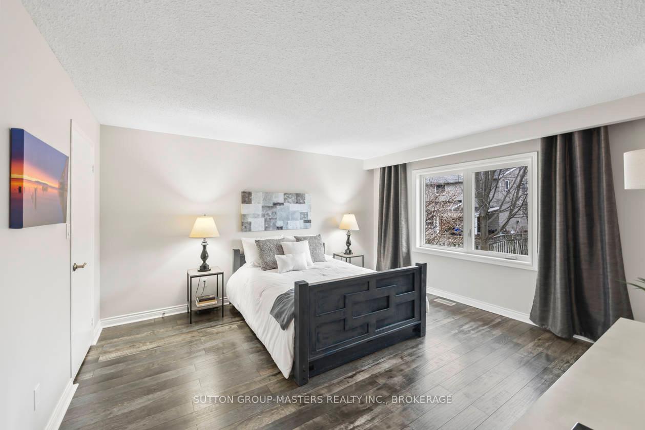 Photo 17 of 984 Ambleside Crescent, Kingston, North of Taylor-Kidd Blvd — HOMEH
