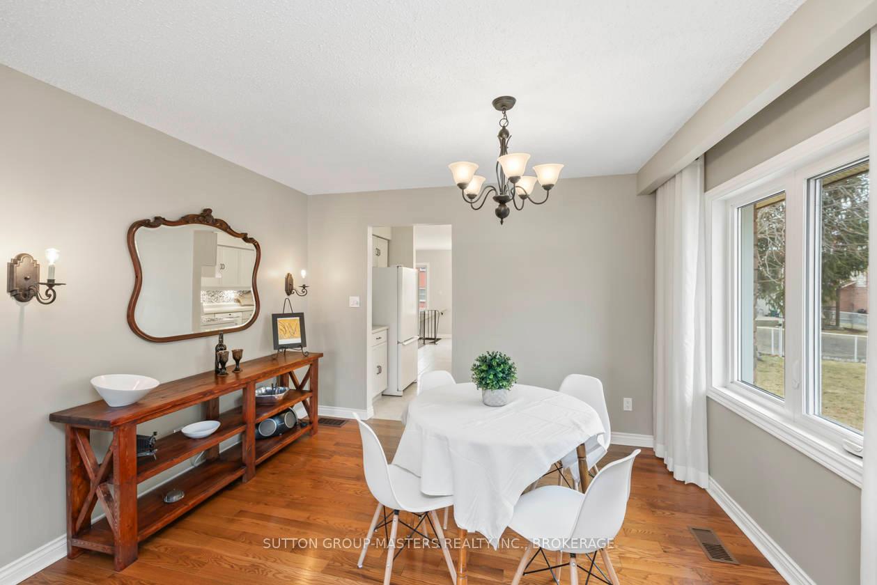Photo 27 of 984 Ambleside Crescent, Kingston, North of Taylor-Kidd Blvd — HOMEH