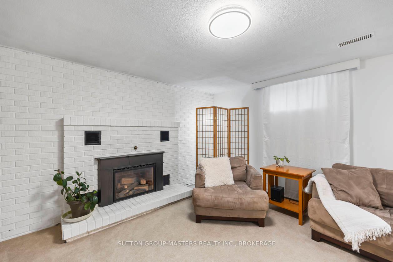 Photo 31 of 984 Ambleside Crescent, Kingston, North of Taylor-Kidd Blvd — HOMEH
