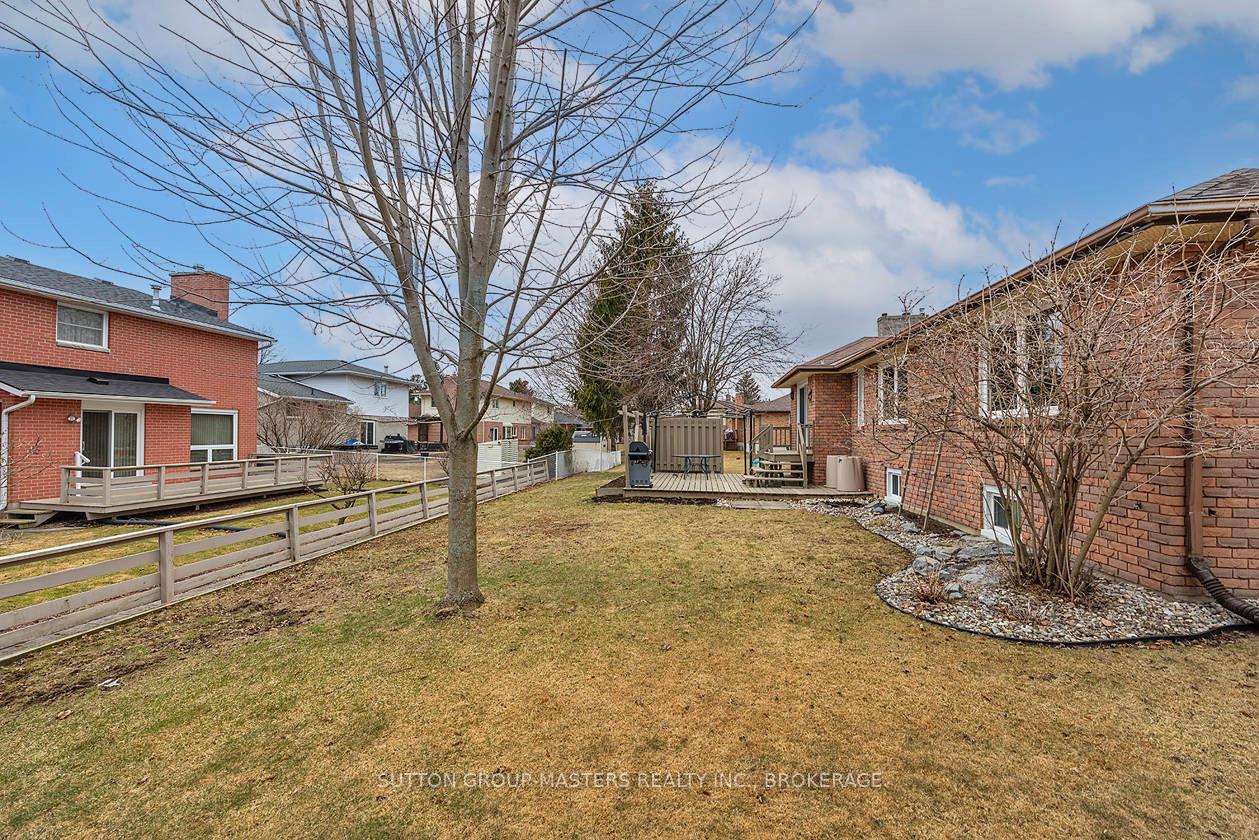 Photo 40 of 984 Ambleside Crescent, Kingston, North of Taylor-Kidd Blvd — HOMEH