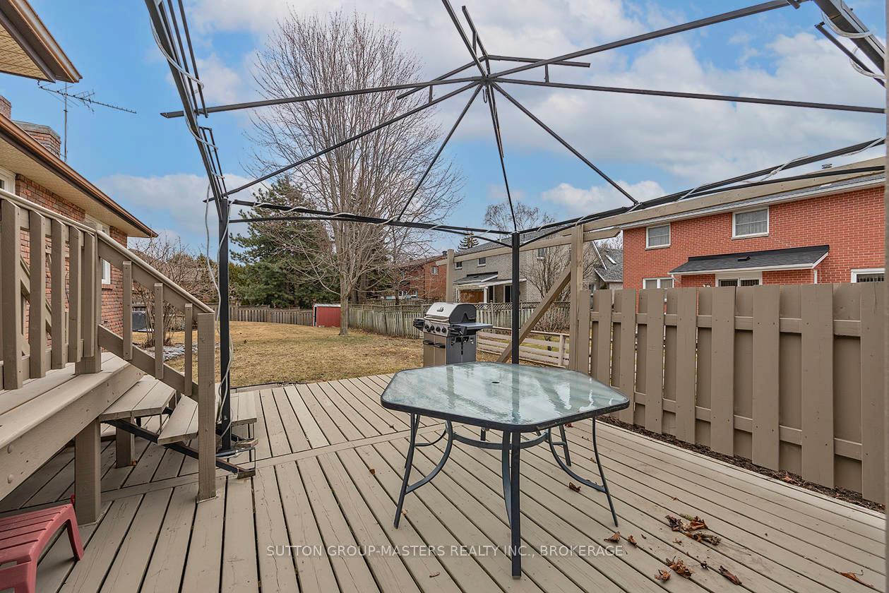 Photo 44 of 984 Ambleside Crescent, Kingston, North of Taylor-Kidd Blvd — HOMEH