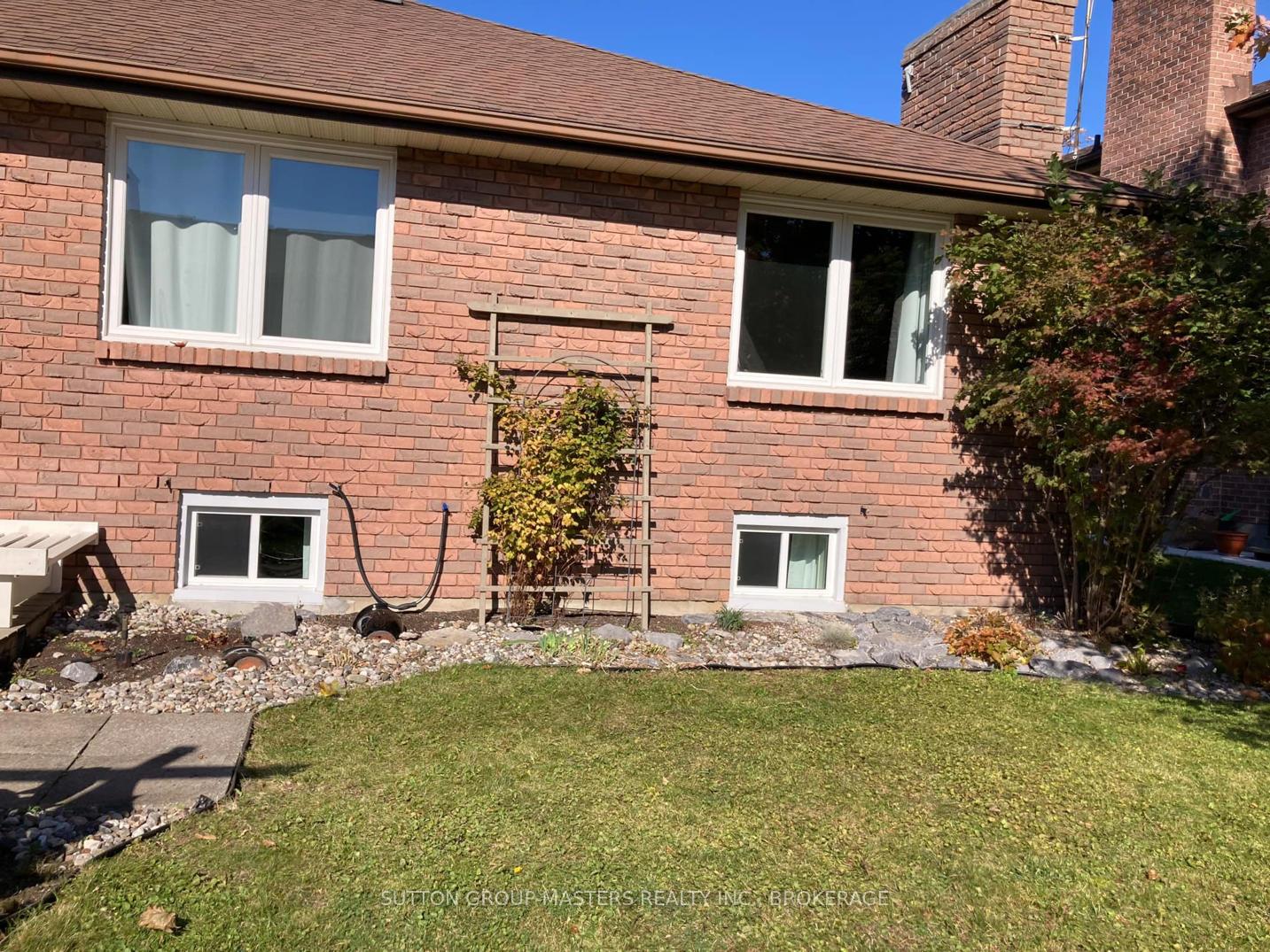 Photo 48 of 984 Ambleside Crescent, Kingston, North of Taylor-Kidd Blvd — HOMEH
