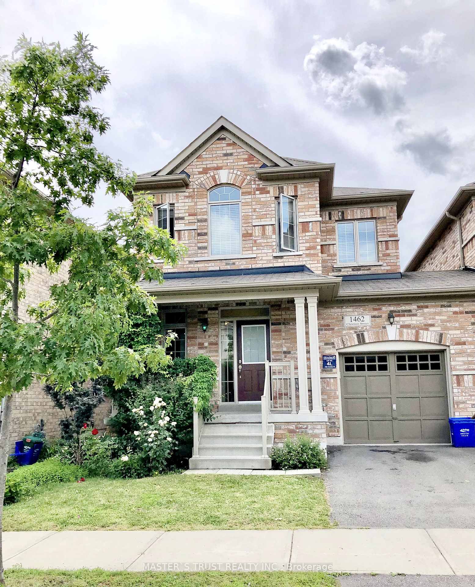 Photo 1 of 1462 Chretien Street, Milton, Ford — HOMEH