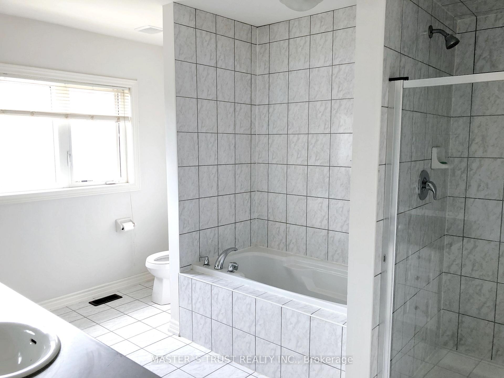 Photo 6 of 1462 Chretien Street, Milton, Ford — HOMEH